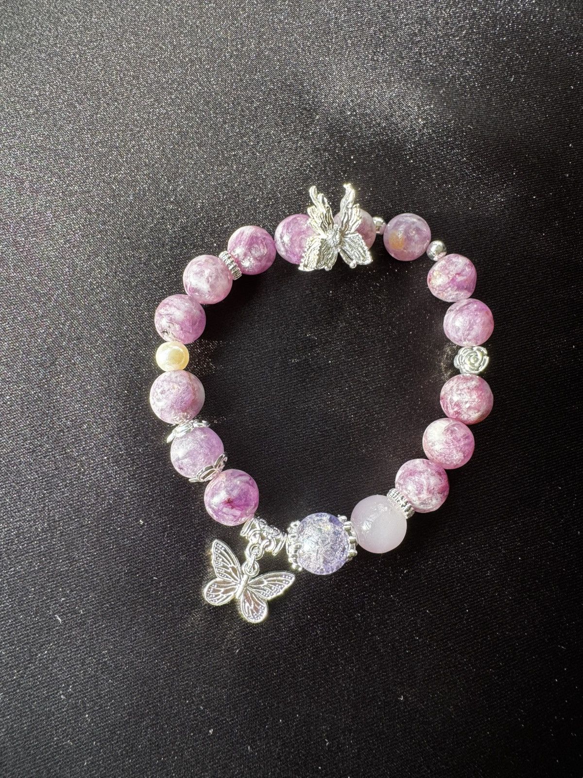 Handmade Purple lepidolite butterfly bracelet Size ONE SIZE - 2 Thumbnail
