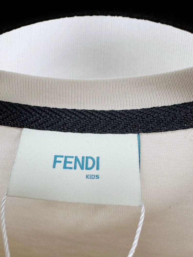 Fendi Fendi Kids Short Sleeve TShirt Size XL / US 12-14 / IT 48-50 - 2 Thumbnail