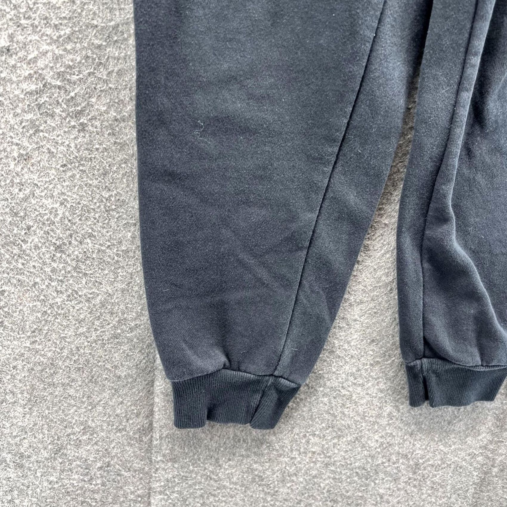 Adidas Adidas Pants Womens XS Black Fleece Joggers Sweatpants Elastic Waist Cuffed Size 26" / US 2 / IT 38 - 6 Thumbnail