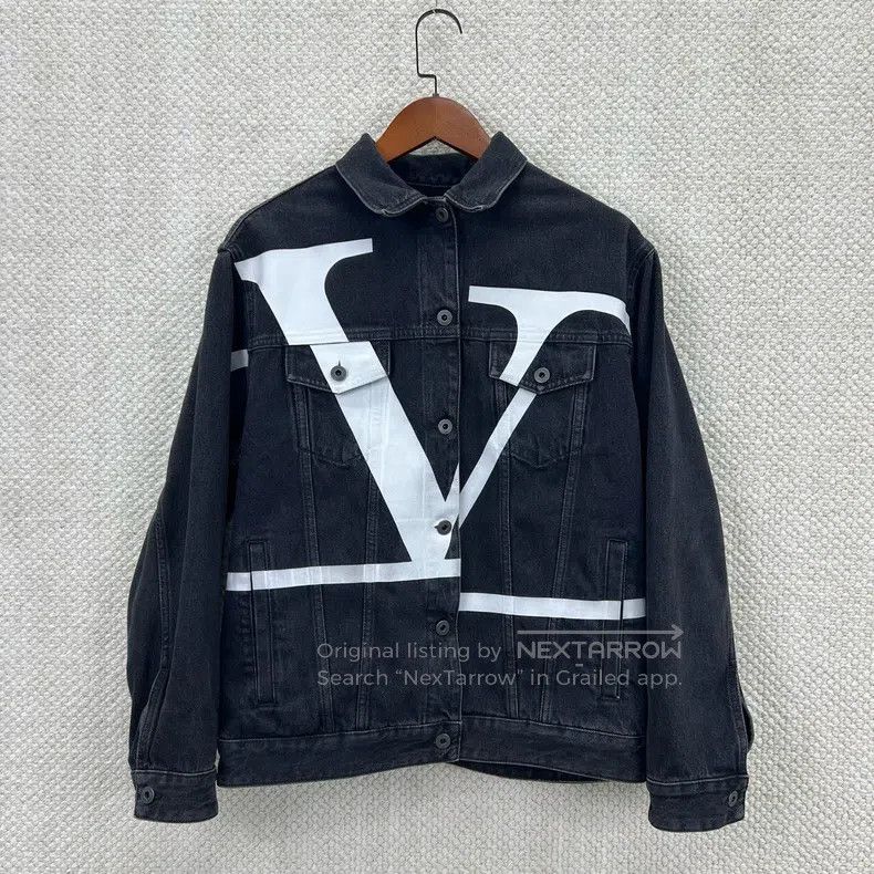Valentino Valentino A large logo denim jacket on the chest Size US XXL / EU 58 / 5 - 1 Thumbnail