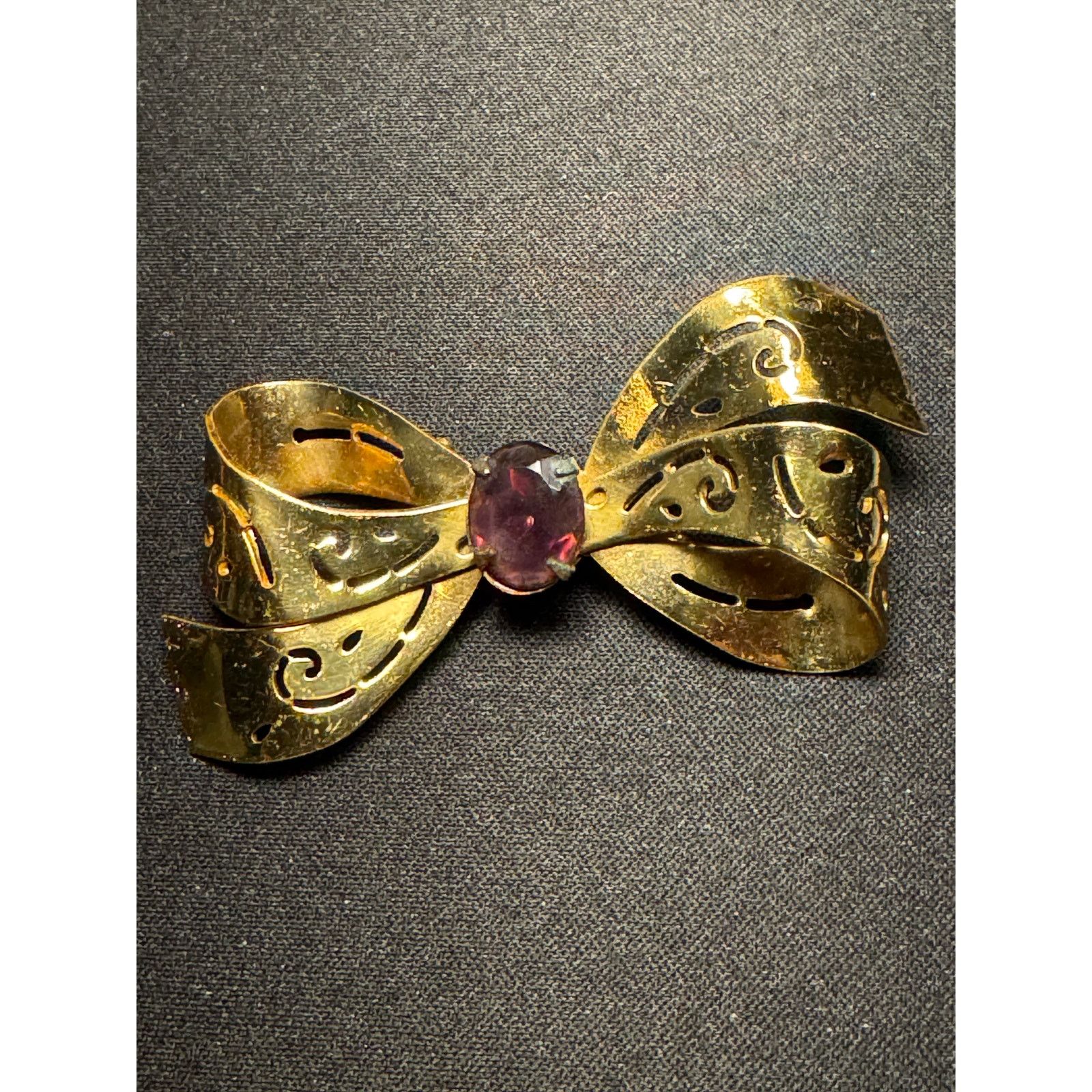Other Vintage Coro Cut Out Bow Purple Glass Stone Brooch Size ONE SIZE - 2 Thumbnail