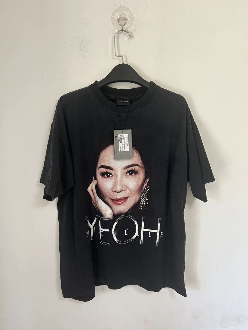 Balenciaga Balenciaga Autumn Show Michelle Yeoh Portrait Print Loose Size US M / EU 48-50 / 2 - 1 Thumbnail