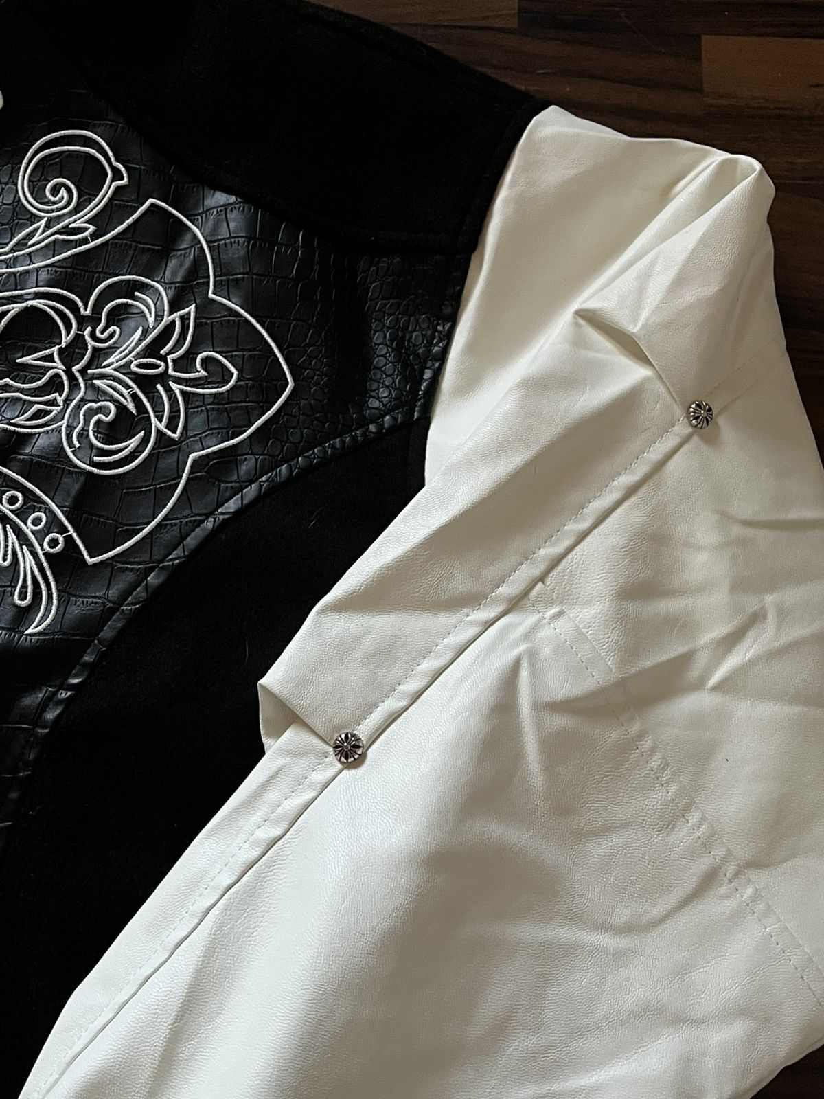 Japanese Brand Rare embrodiered varsity jacket leather hysteric avant garde Size US M / EU 48-50 / 2 - 3 Thumbnail