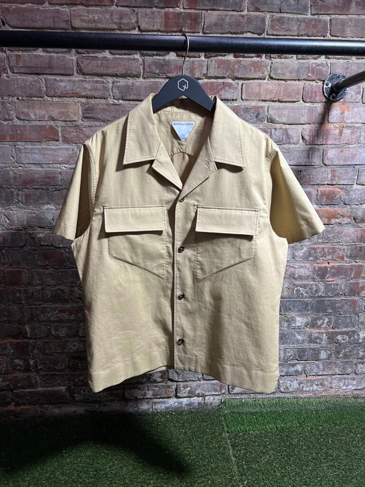 Bottega Veneta Bottega Veneta Button-Up Sz. L Size ONE SIZE - 1 Thumbnail