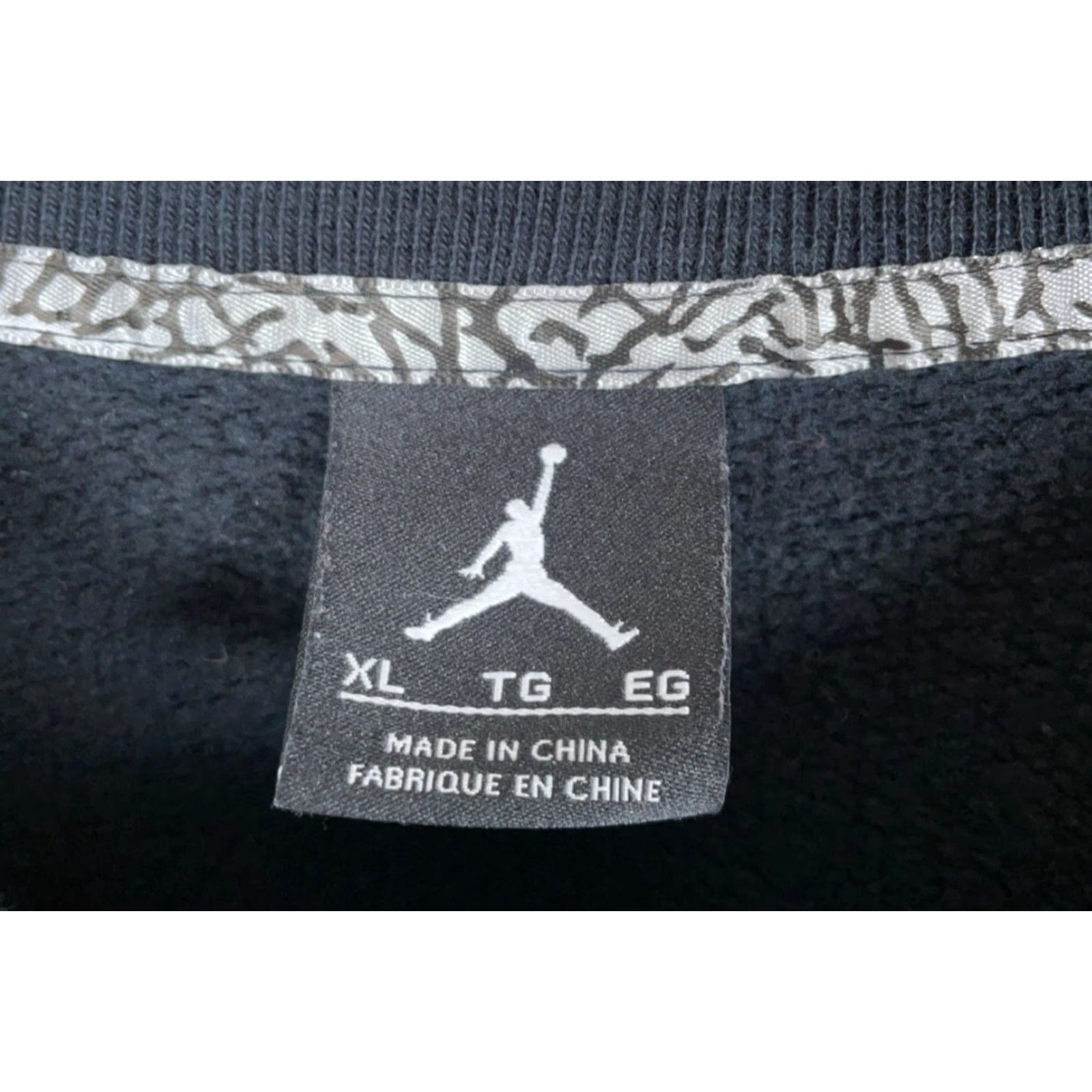 Jordan Brand Air Jordan 3 Cement Sweatshirt Men's XL Black Gray Elephant Crewneck Nike Size US XL / EU 56 / 4 - 3 Thumbnail