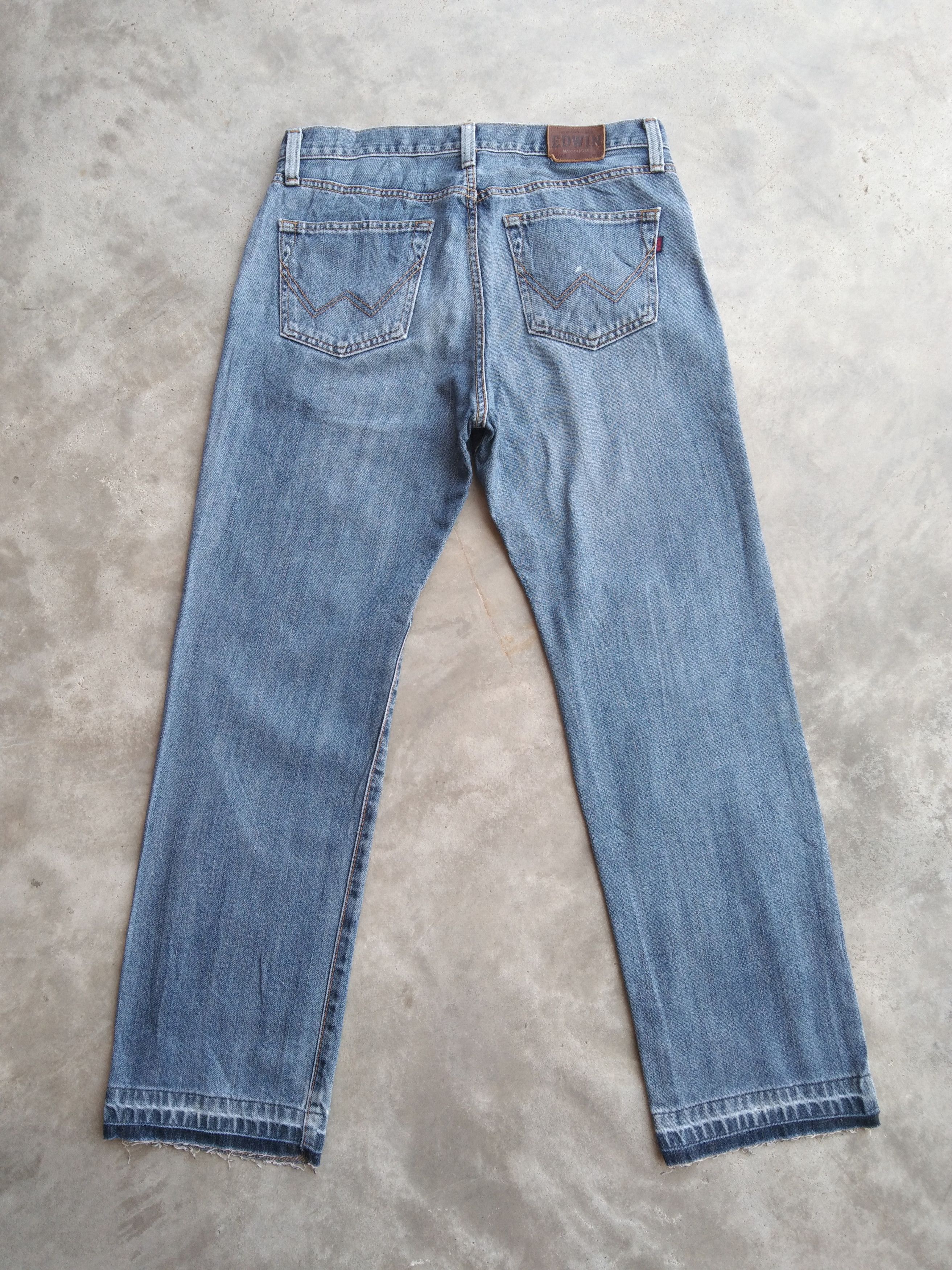 Japanese Brand Vintage Distressed Edwin Faded Blue Released Hem Jeans 32x30 Size US 32 / EU 48 - 2 Thumbnail