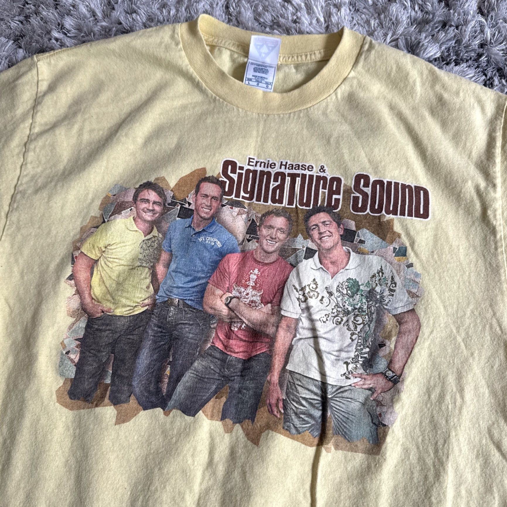 Vintage VTG Ernie Hasse & Signature Sound Concert T-Shirt Men’s L AUTOGRAPHED Alstyle Yellow Shirt Size US L / EU 52-54 / 3 - 2 Thumbnail