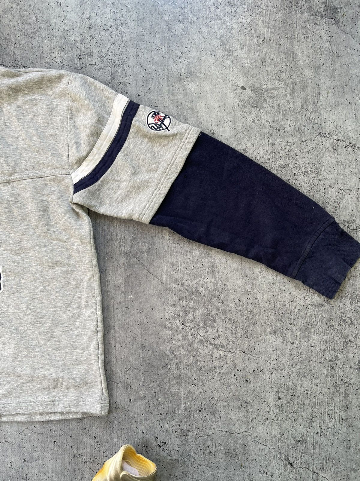 Majestic Vintage Y2k New York Yankees Zip up Hoodie Size US XL / EU 56 / 4 - 10 Thumbnail