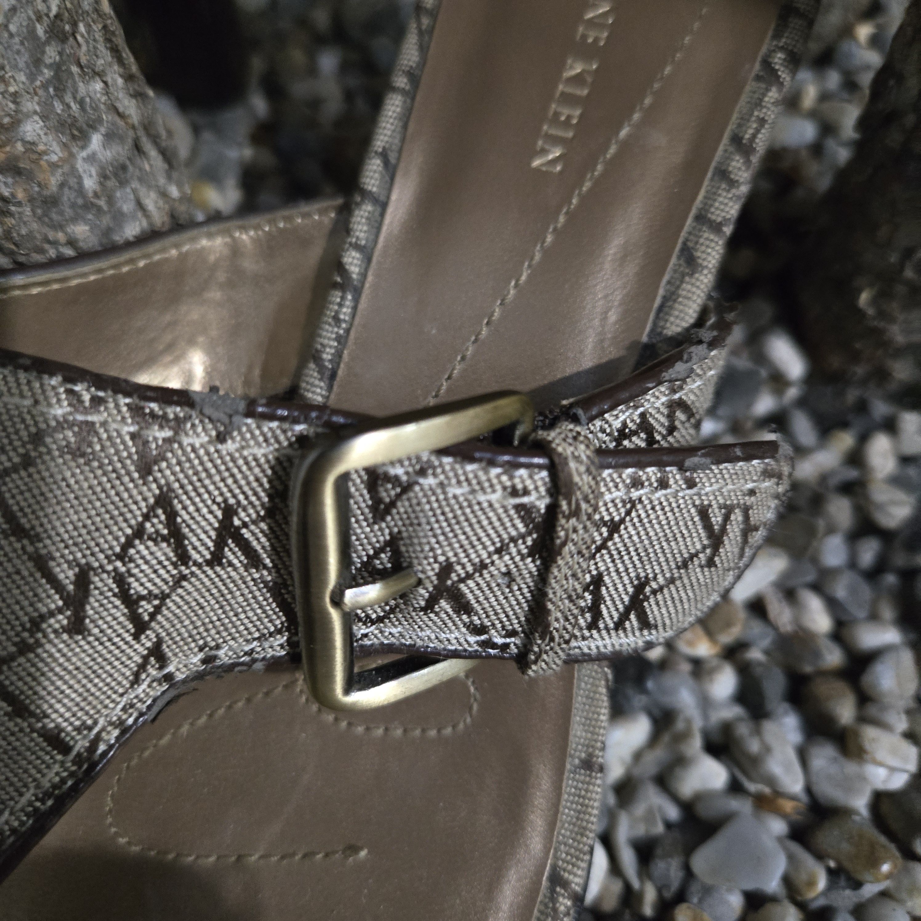 Anne Klein Anne Klein Classic Signature Heeled Thong Sandals Size US 7.5 / IT 37.5 - 4 Thumbnail