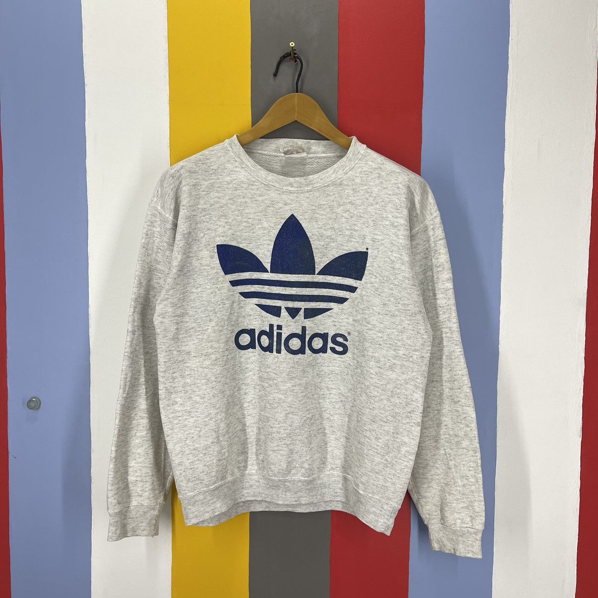 image of 90's Vintage Adidas Trifoil Crew Neck Sweatshirt 1405/aw in Grey, Men's (Size Medium)