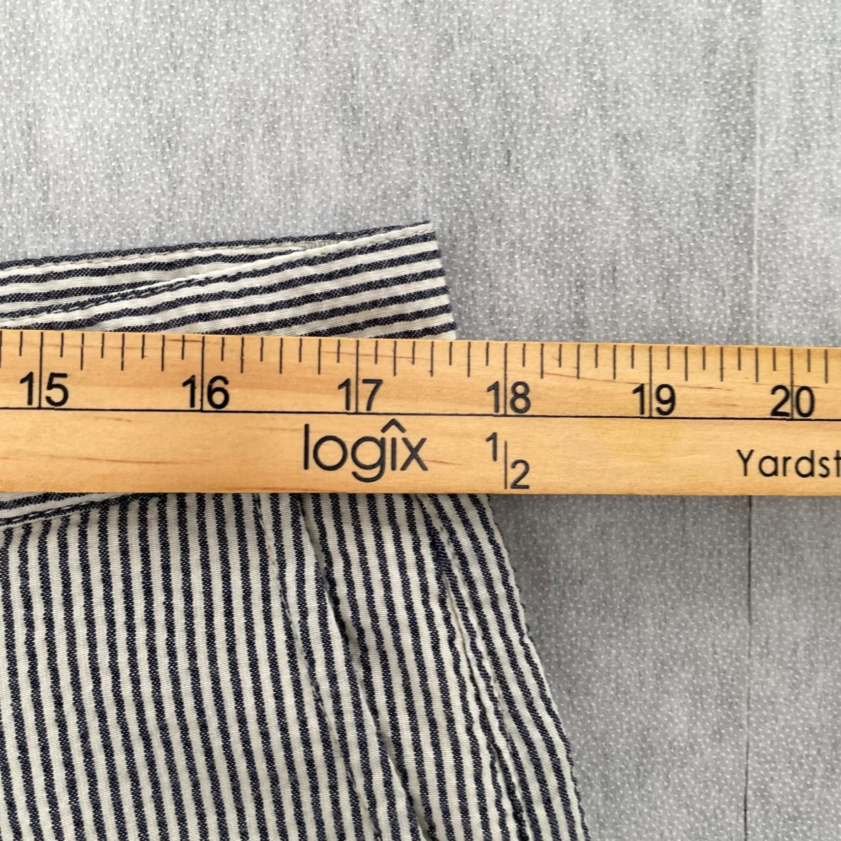 Patagonia Patagonia Shorts Adult 34 Gray Striped Chino Pockets Casual Belt Loops Logo Mens Polyester Organic Cotton Size US 34 / EU 50 - 7 Thumbnail