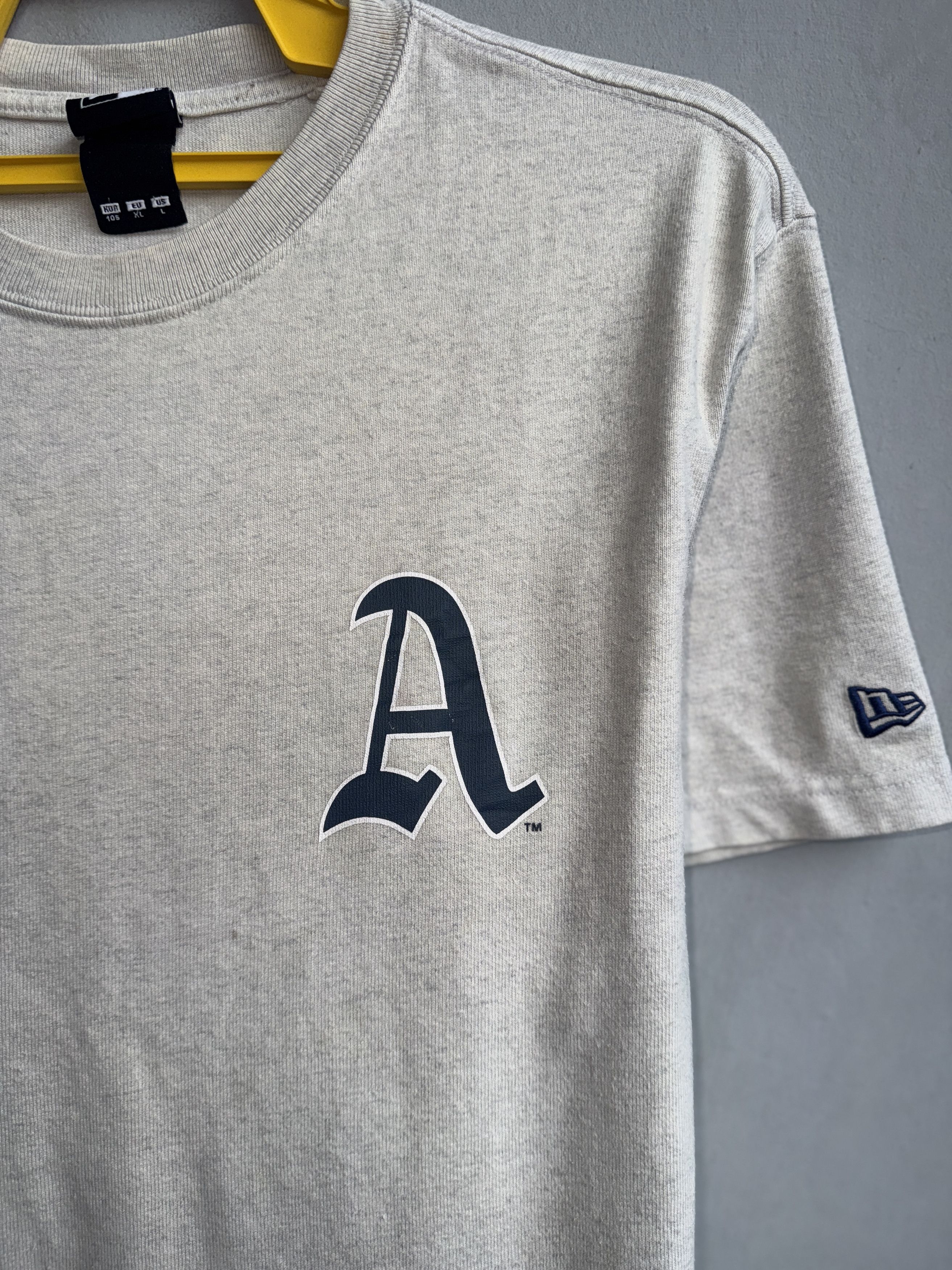 New Era MLB Oakland A's Athletic New Era T-shirt Size US L / EU 52-54 / 3 - 5 Thumbnail