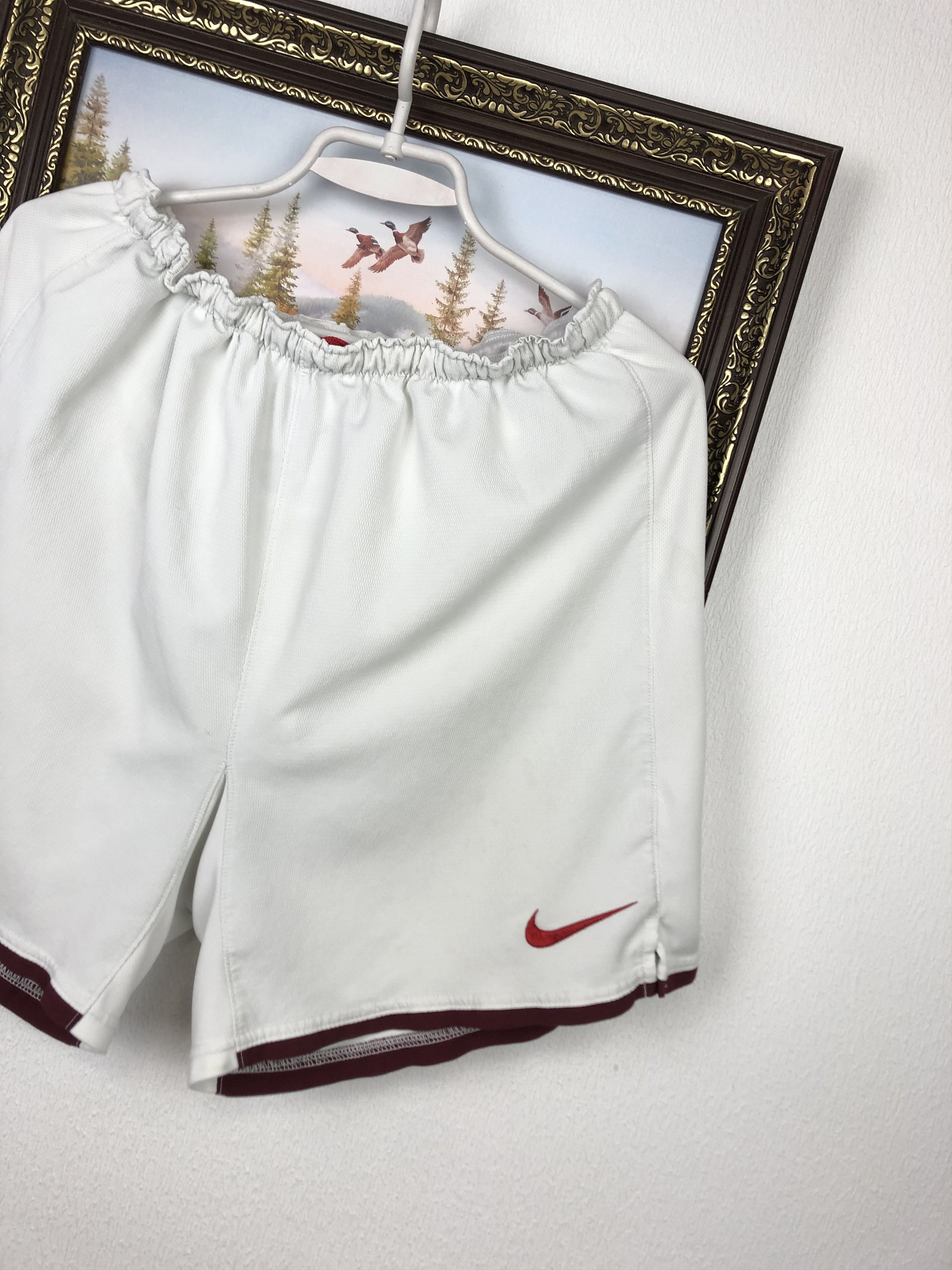 Nike Vintage Nike Arsenal Football Shorts Soccer Track Size L Size US 36 / EU 52 - 2 Thumbnail