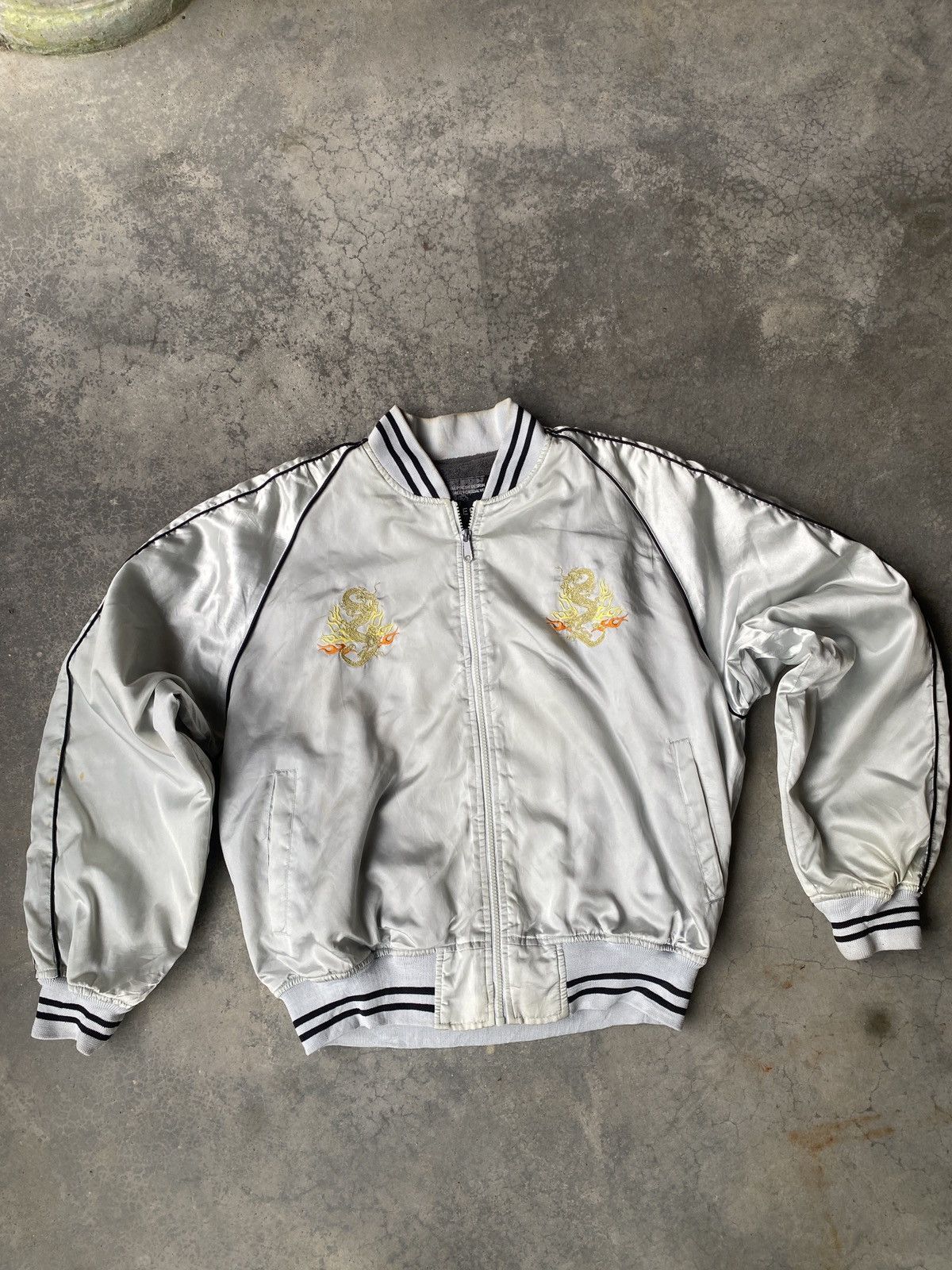 Japanese Brand Bugle club sukajan dragon back hit jacket Size US L / EU 52-54 / 3 - 1 Thumbnail