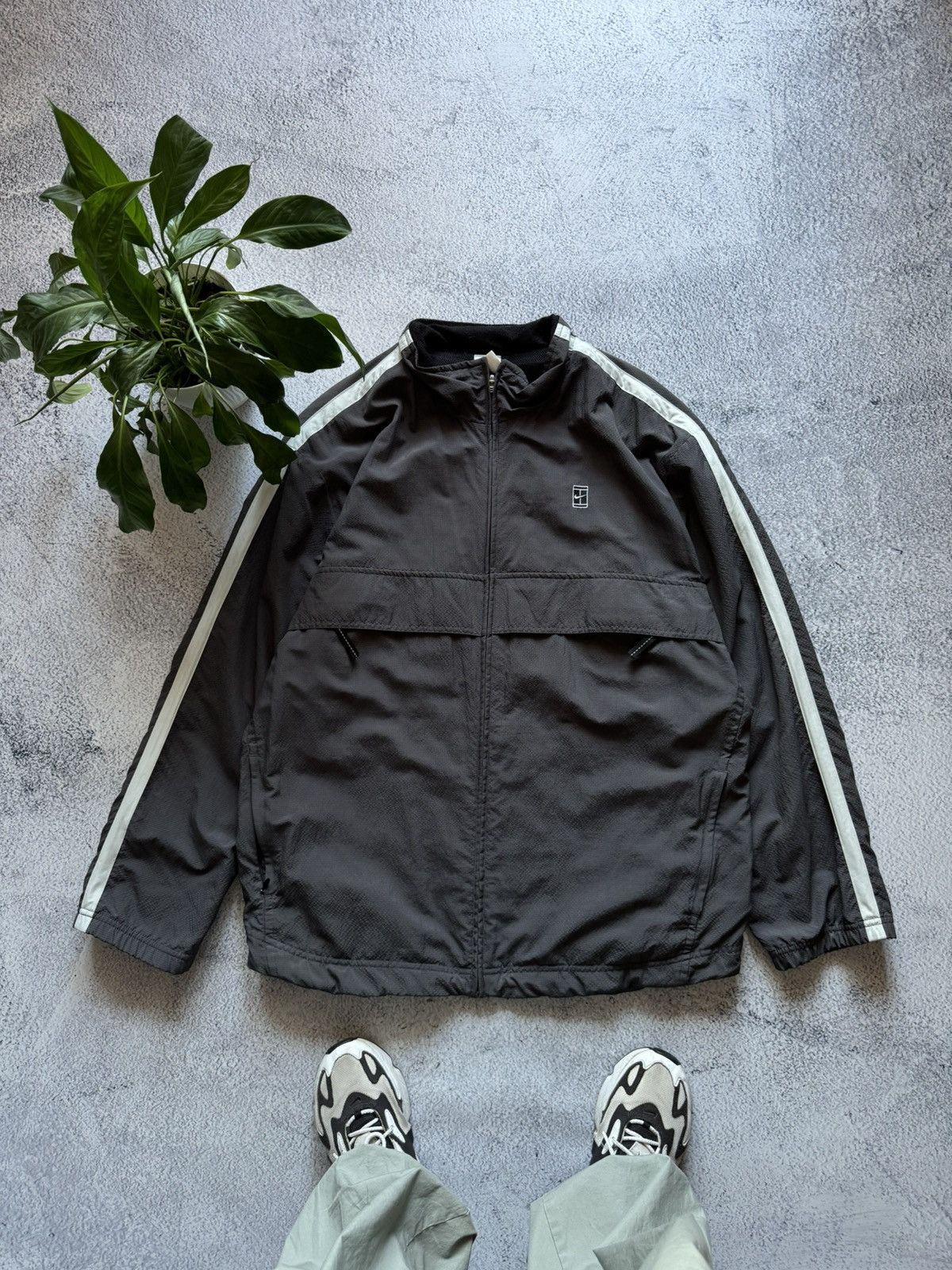 Nike × Vintage Vintage Nike Court 90s Nylon Track Jacket Windbreaker L XL Size US XL / EU 56 / 4 - 1 Thumbnail