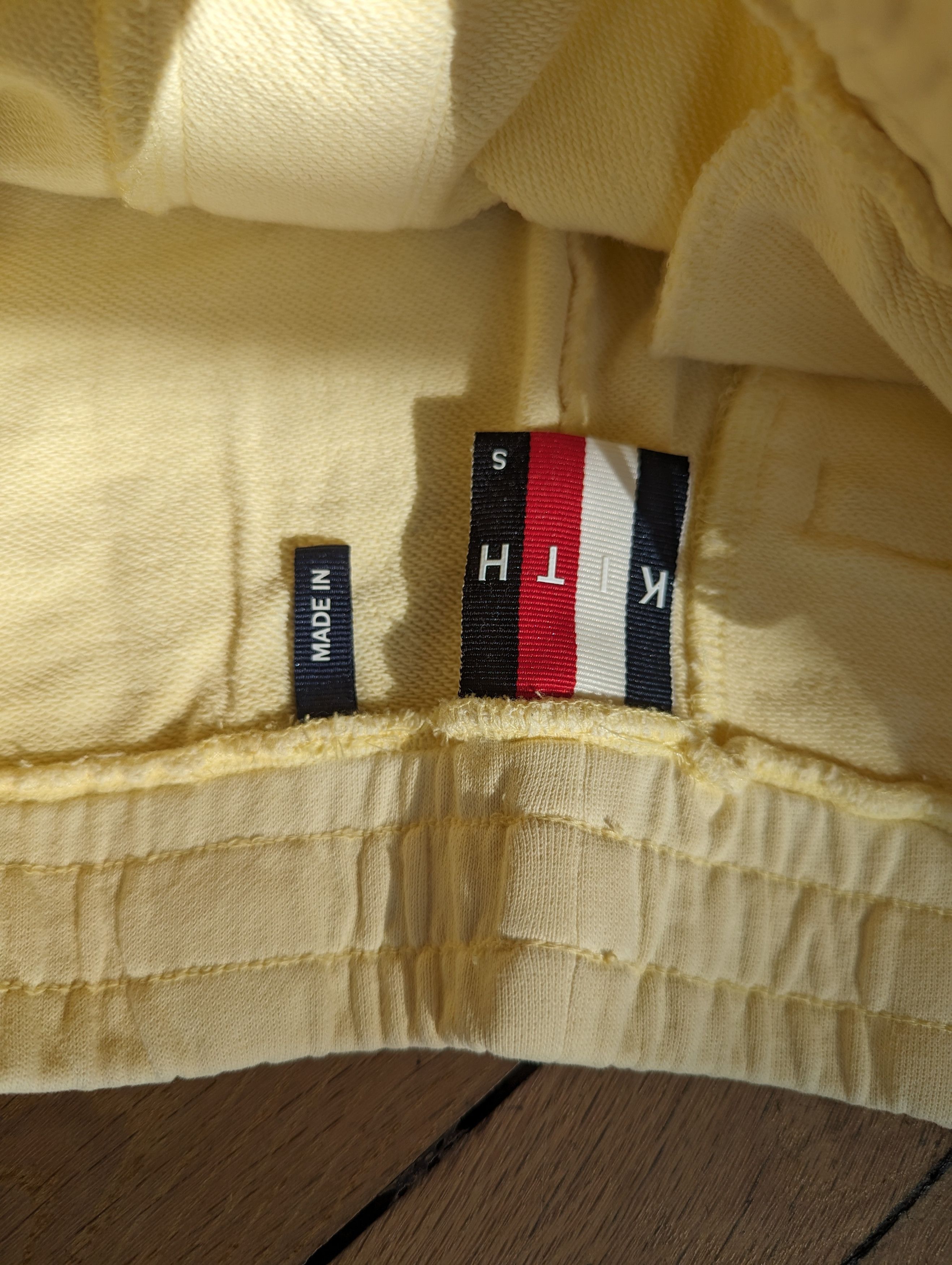 Kith Short Kith usa 5 rings yellow spirited Size US 28 / EU 44 - 3 Thumbnail