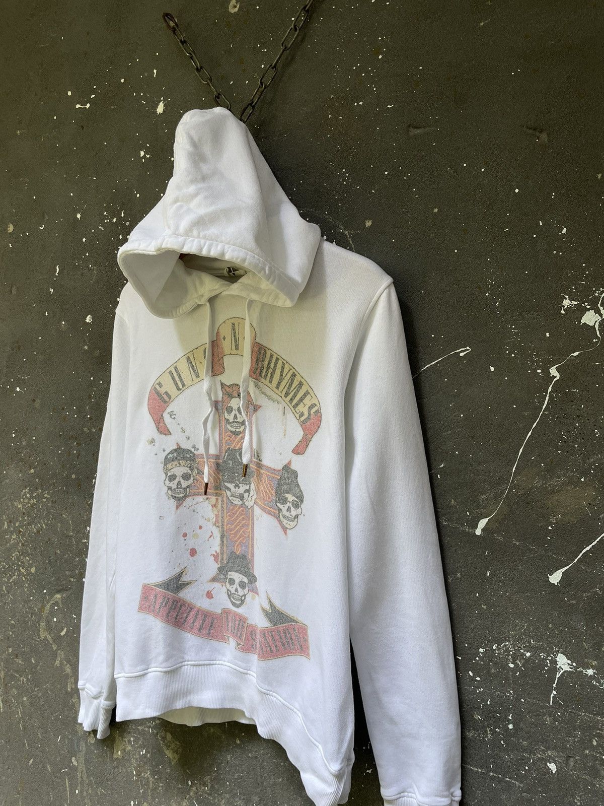 Guns N' Roses Vintage Guns N Roses White Hoodies 00’s Band Rock RARE Size US M / EU 48-50 / 2 - 3 Thumbnail