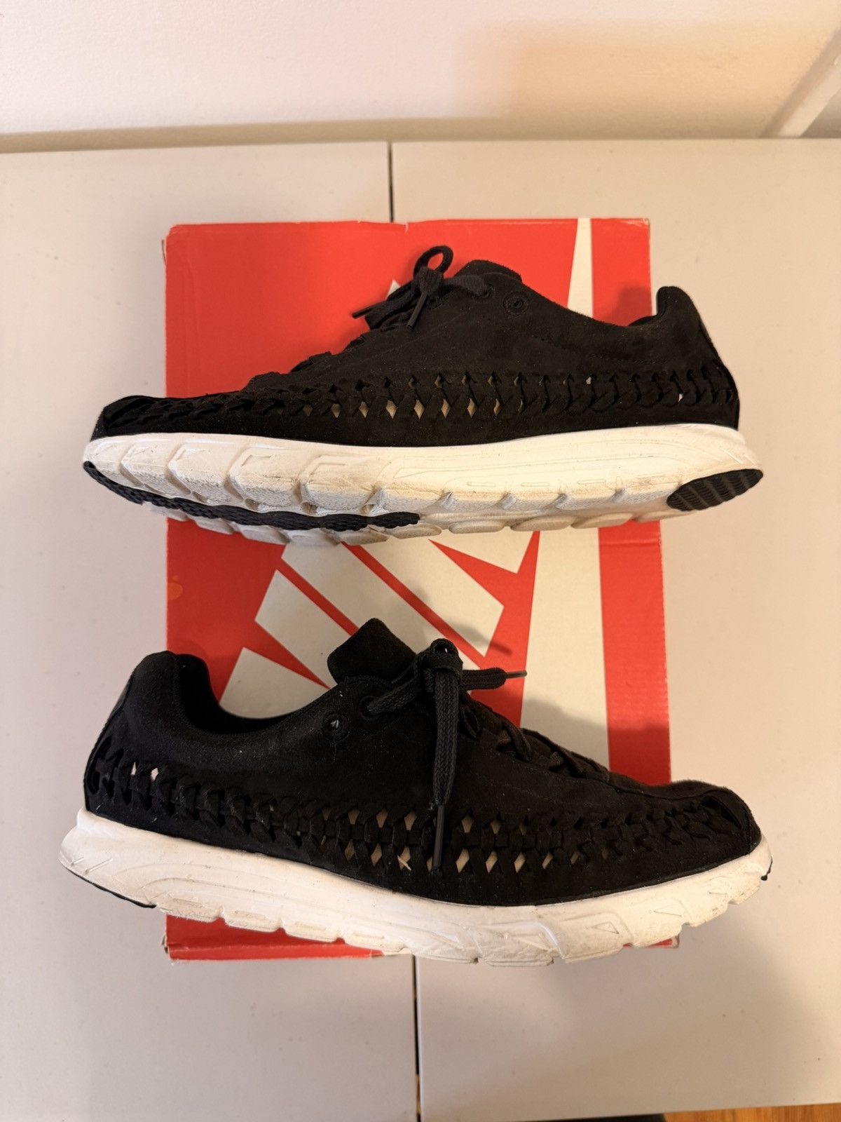 Nike Nike Mayfly Woven Black size 8.5 Men Size US 8.5 / EU 41-42 - 1 Thumbnail