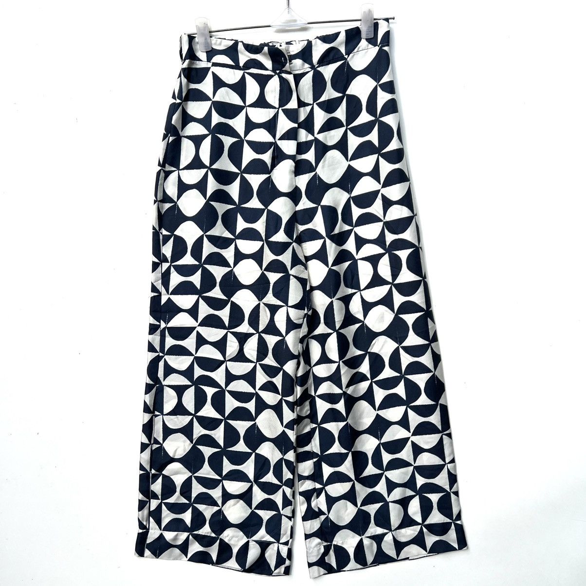 Max Mara Max Mara silk belted trousers Size 26" / US 2 / IT 38 - 1 Thumbnail