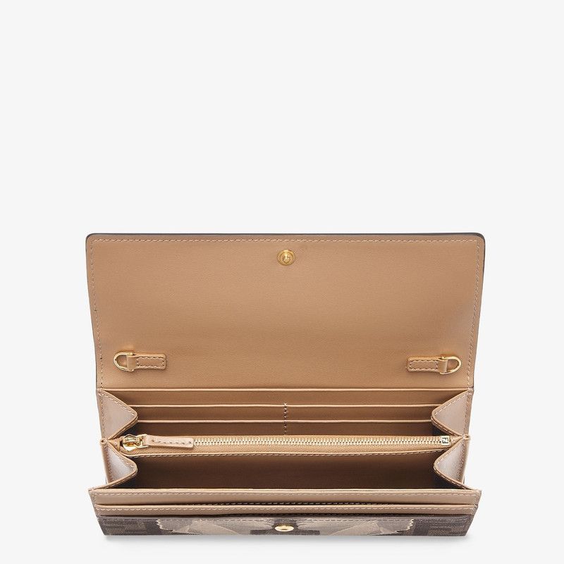 Fendi o1s1wg111225 Size:OS/Continental With Chain in Brown Size ONE SIZE - 4 Thumbnail