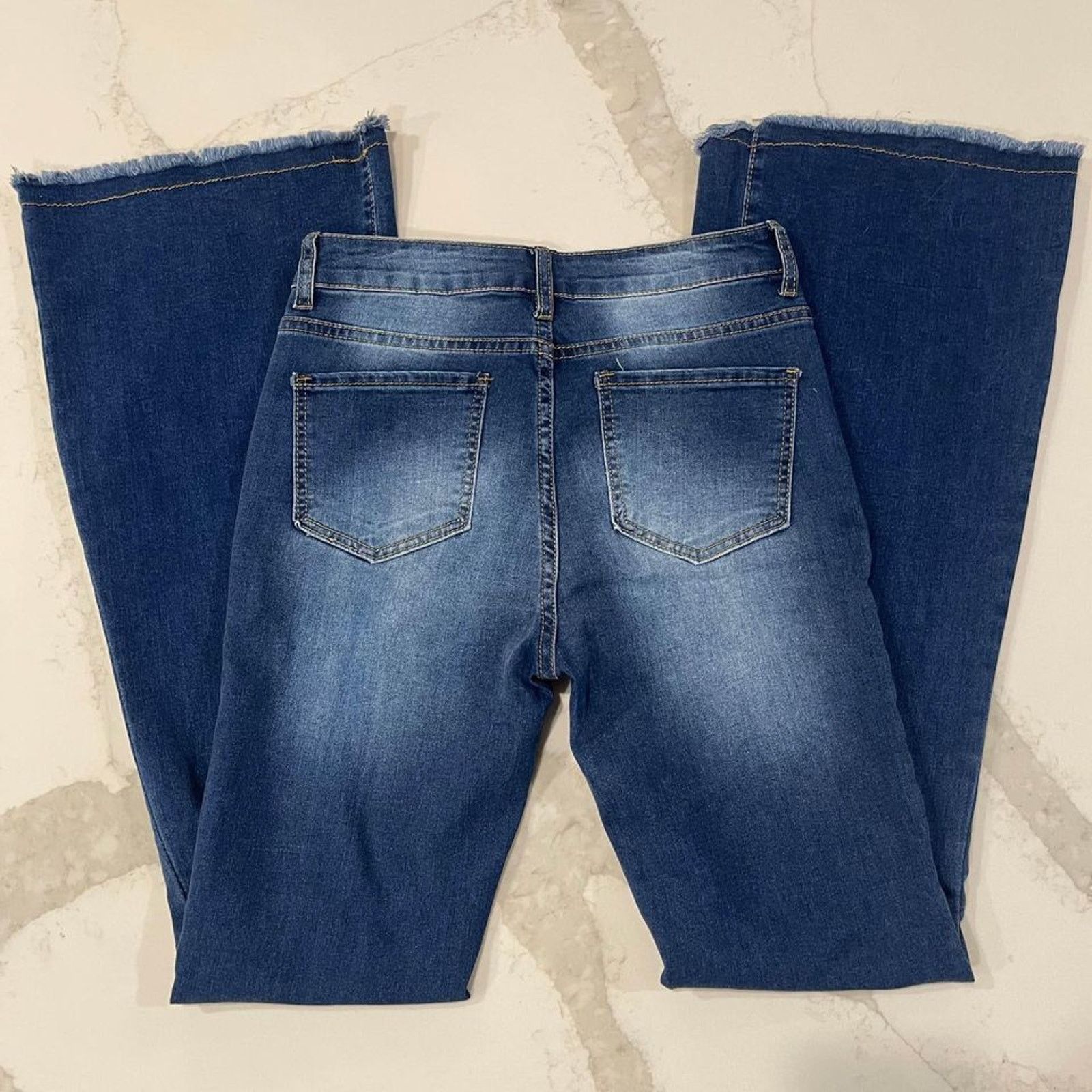 Shein Shein Distressed Raw Hem Flare Leg Denim Jeans Women’s 6 Size 28" / US 6 / IT 42 - 5 Thumbnail