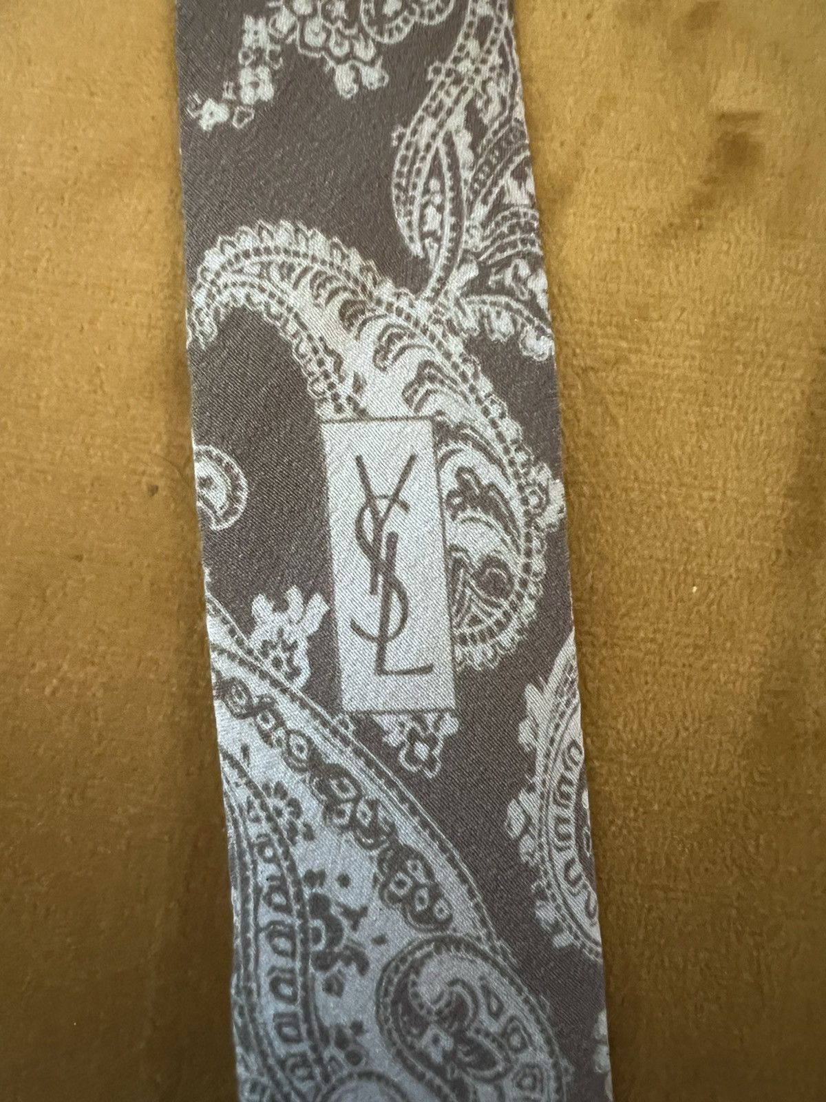 Yves Saint Laurent YSL silk paisley tie in beige, made in France Size ONE SIZE - 7 Thumbnail