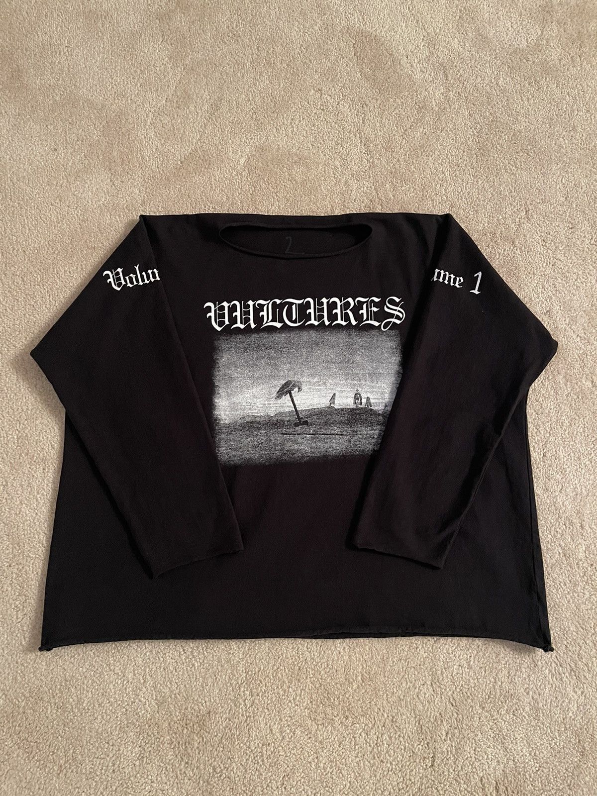 Yeezy Vultures Long Sleeve T size 2
