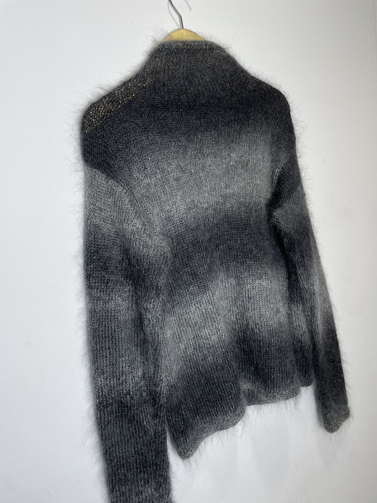Beauty Beast × Japanese Brand × Vintage Japanese-Grey Furry Striped Knit Sweater style numbernine Size US M / EU 48-50 / 2 - 4 Thumbnail