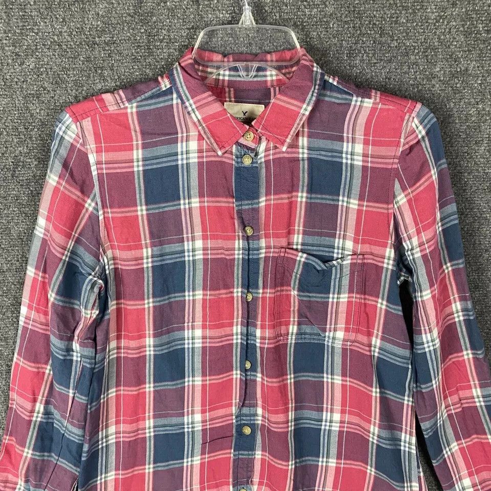 American Eagle Outfitters American Eagle Button Up Top Women's Small Boyfriend Fit Size S / US 4 / IT 40 - 2 Thumbnail