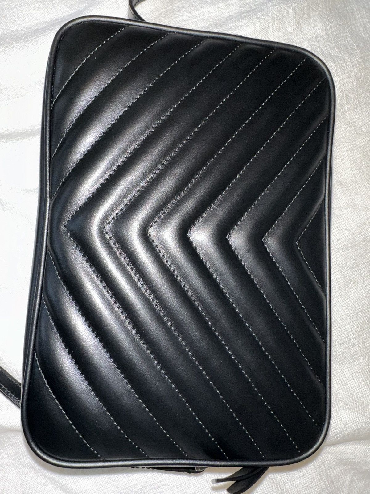 Yves Saint Laurent Lou Camera Bag Matelasse Chevron Leather Small Size ONE SIZE - 15 Thumbnail