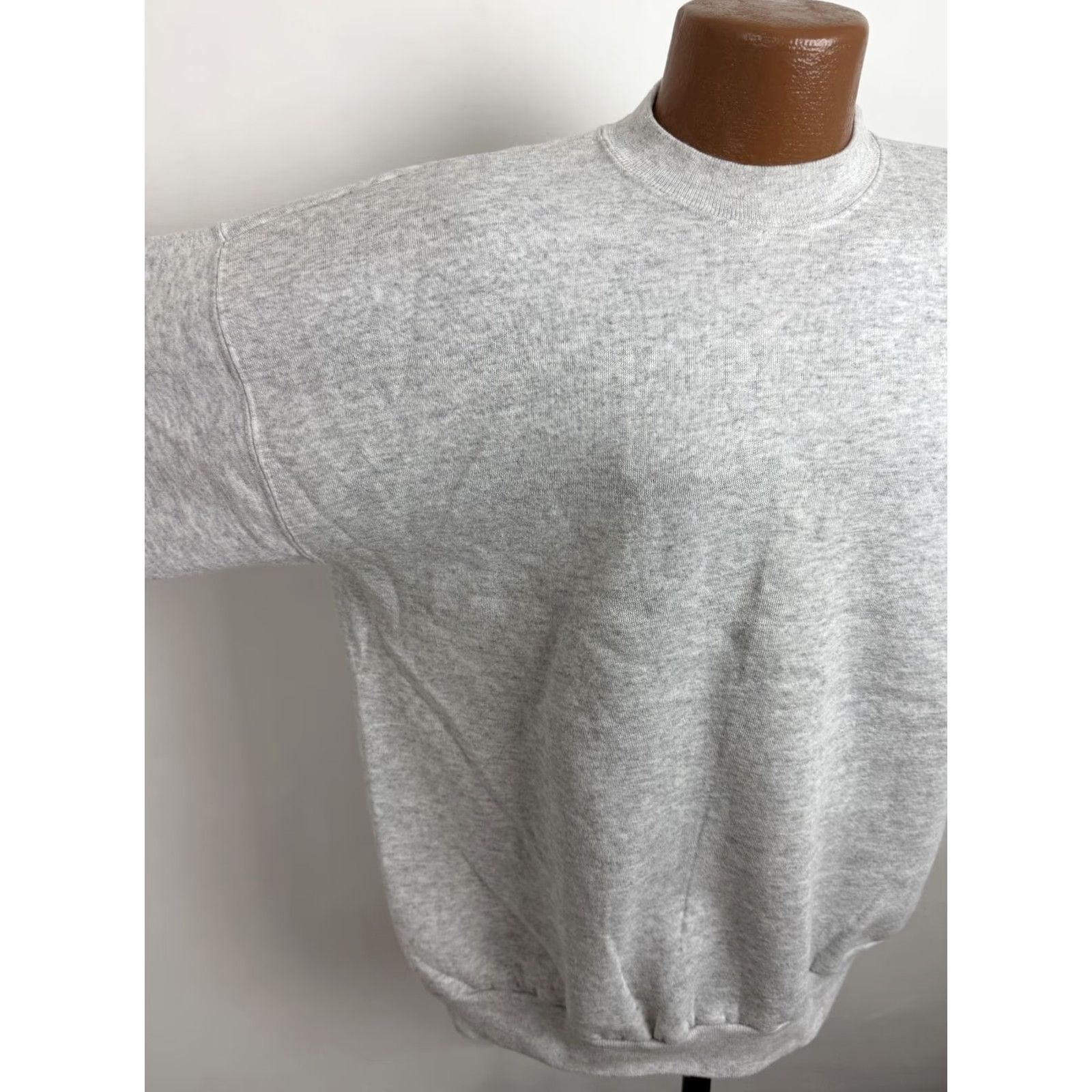 Hanes VINTAGE Hanes Sweatshirt Adult XL Gray Heather Crew Neck Pullover, Regular Fit, Cotton Blend, 90s Dad Funny, Workwear, Vintage Men’s Size US XL / EU 56 / 4 - 6 Thumbnail