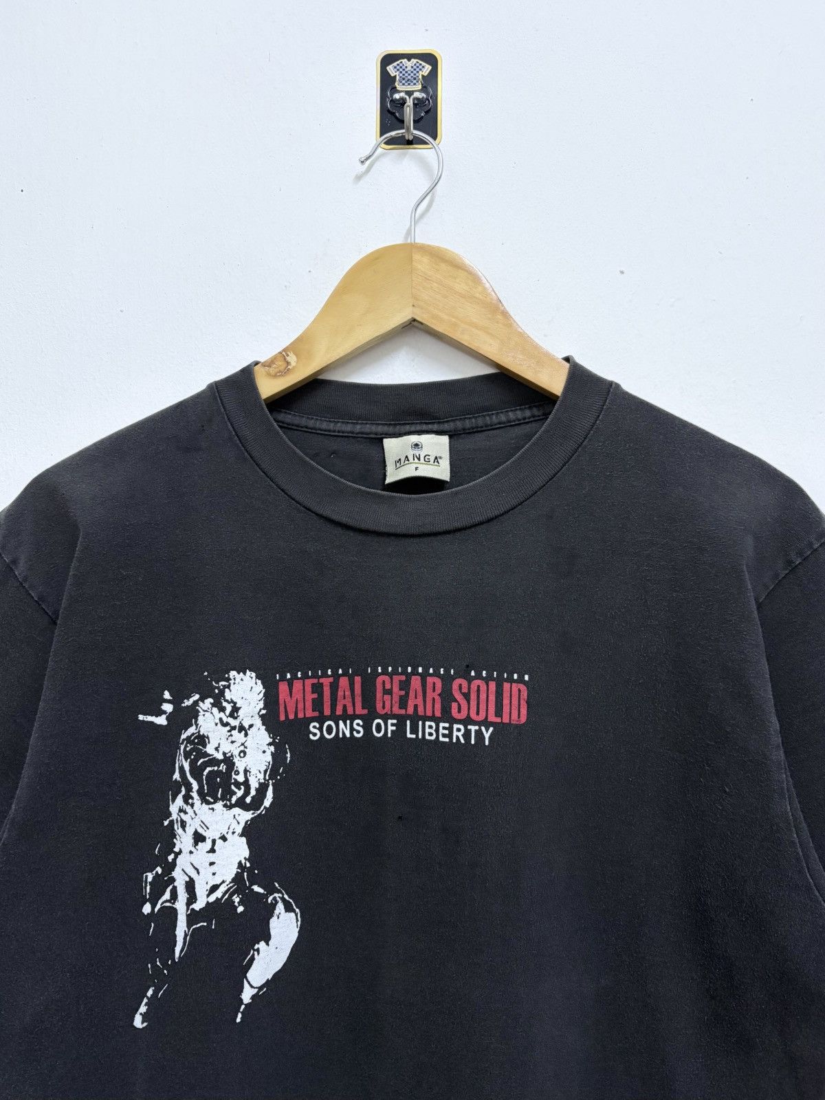 Vintage Vintage 90's Metal Gear Solid - Game Series ( RARE ) T-Shirt Size US M / EU 48-50 / 2 - 3 Thumbnail