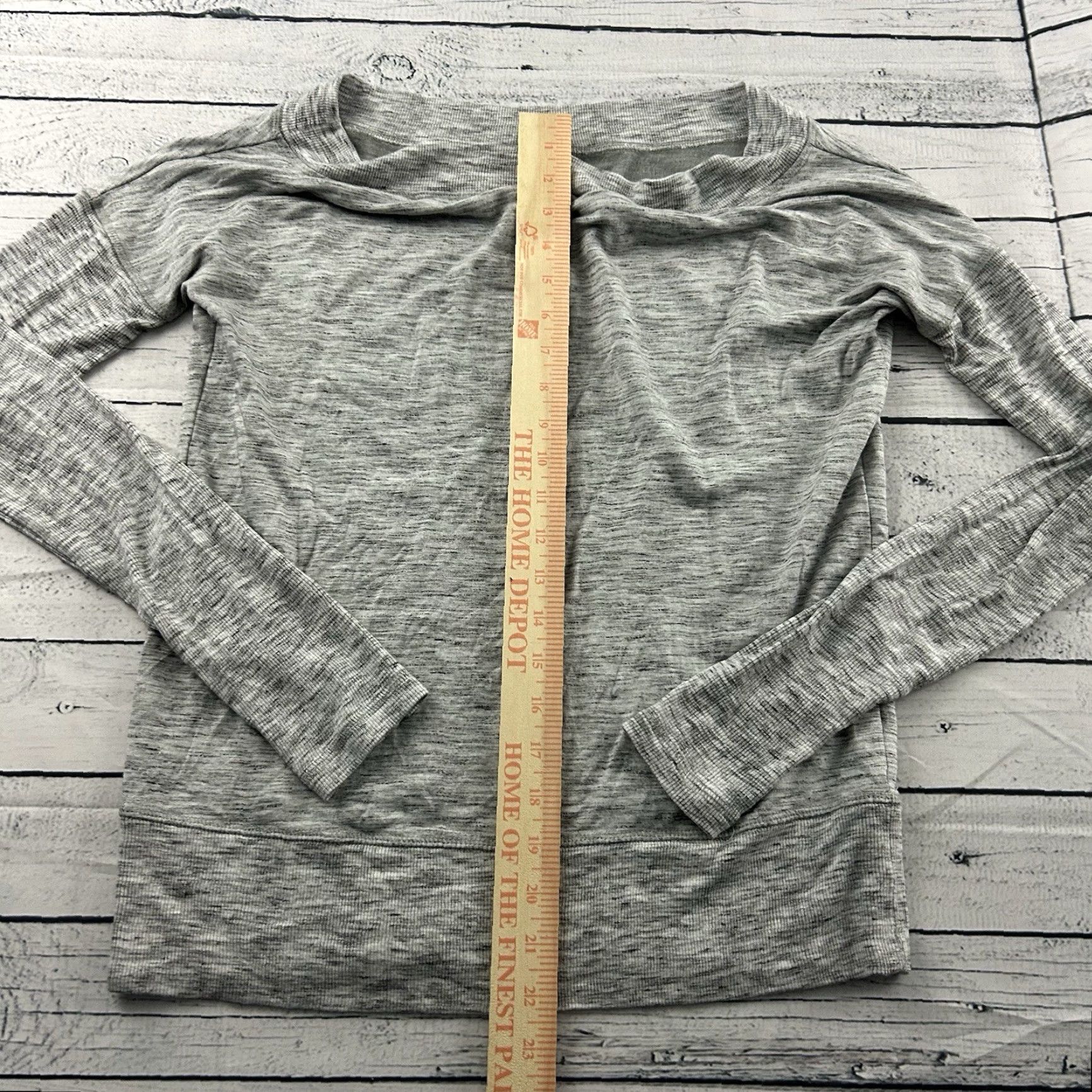 Athleta Athleta Boat Neck Long Sleeve Top Women's S Gray Super Soft Shirt Mens Womens Girls? Size S / US 4 / IT 40 - 3 Thumbnail
