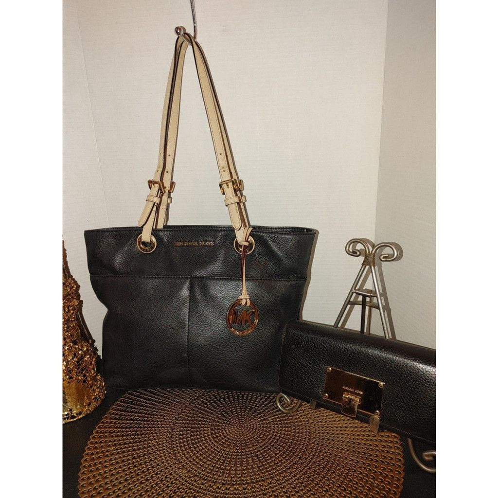 Michael Kors Michael Kors Bedford Tote & Manhatten Wallet Set Size ONE SIZE - 1 Thumbnail