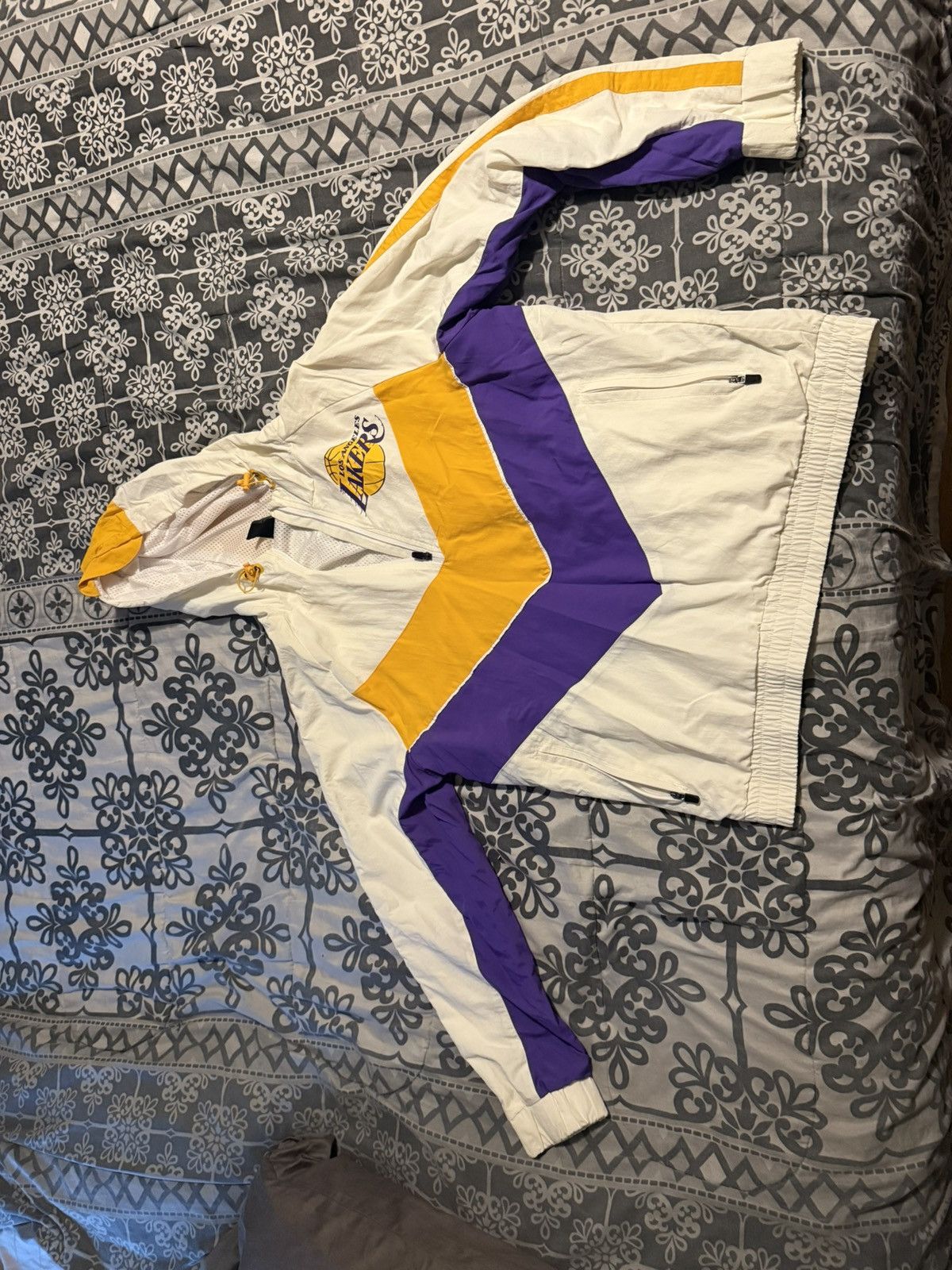 NBA White Lakers Windbreaker Size US L / EU 52-54 / 3 - 1 Thumbnail