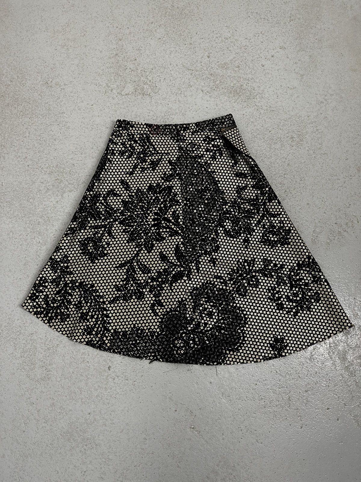 A.F. Vandevorst A.F.Vandevorst Fall 2004 Runway Skirt Size 25" / US 0 / IT 36 - 11 Thumbnail