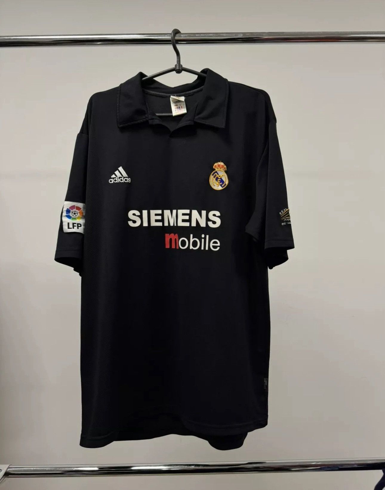Vintage Rare Vintage Adidas Real Madrid Jersey Away 2001 Xl Size Size US XL / EU 56 / 4 - 1 Thumbnail