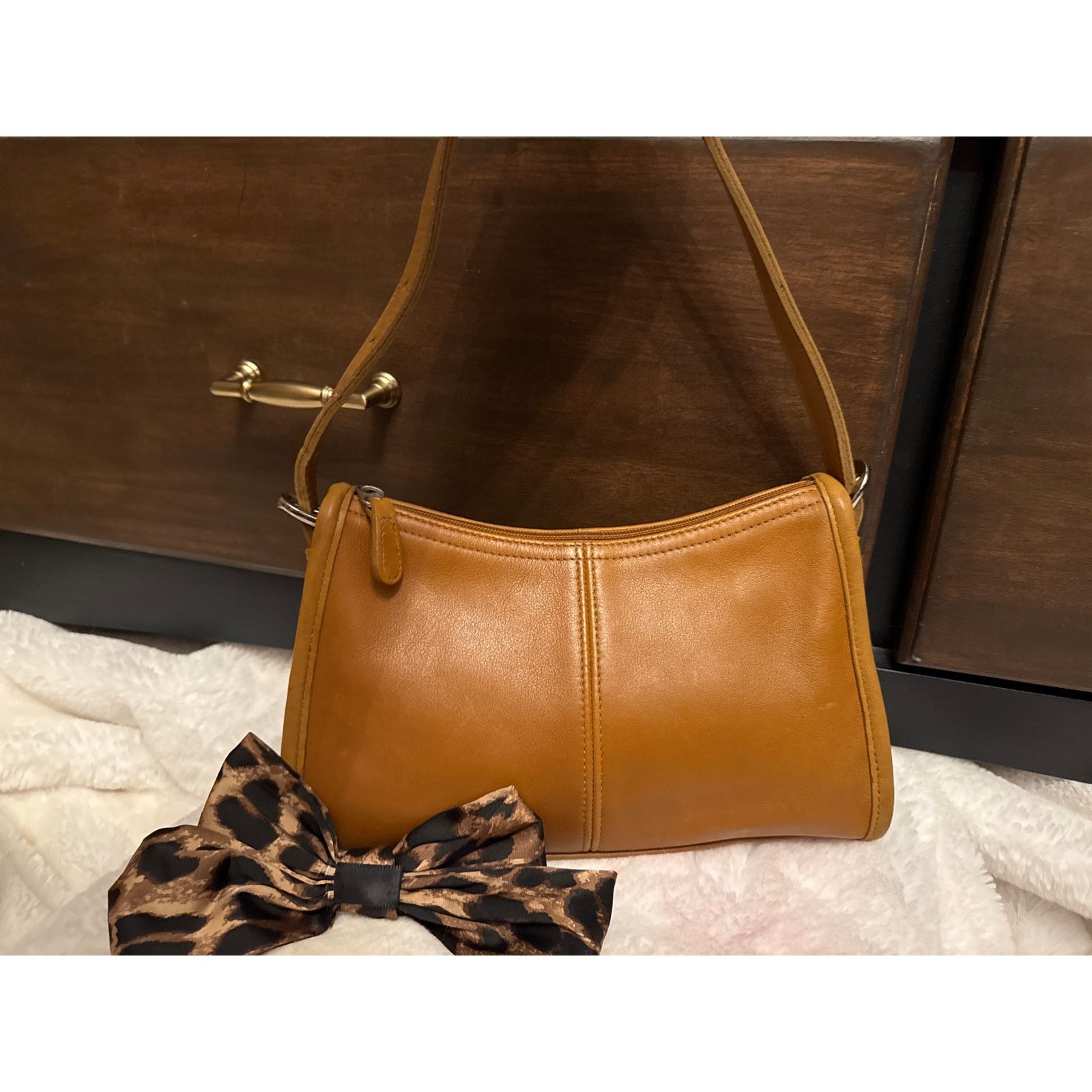 Coach Coach Mini Shoulder Bag / Swing Zip British Tan Brown Size ONE SIZE - 1 Thumbnail
