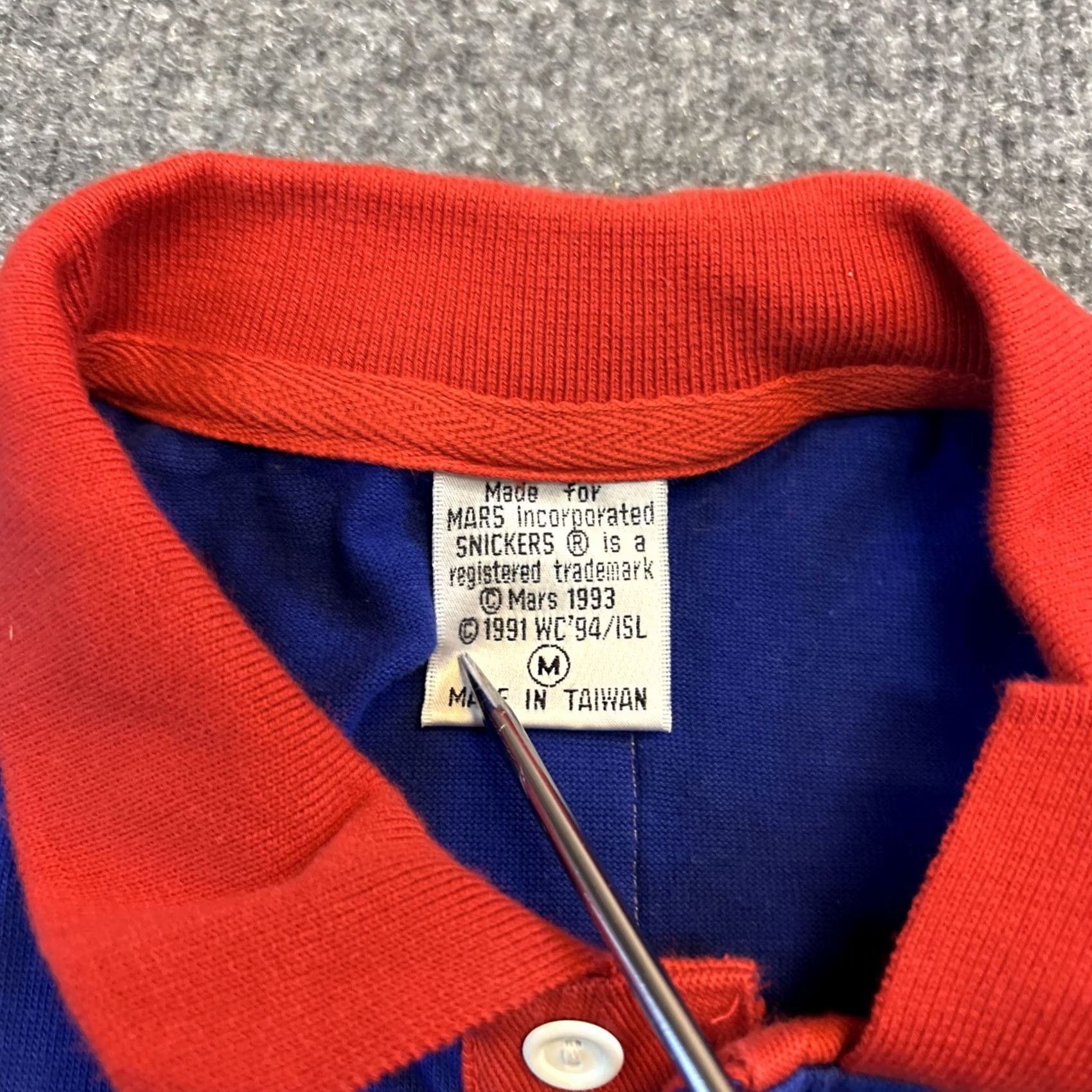 Vintage VINTAGE Snickers Promo World Cup USA 1994 Fits Medium Boxy Blue Polo Shirt 90s Shirt Mens Blue Polo 1990s USA USA 1994 Snickers World Cup Shirt Size US M / EU 48-50 / 2 - 3 Thumbnail