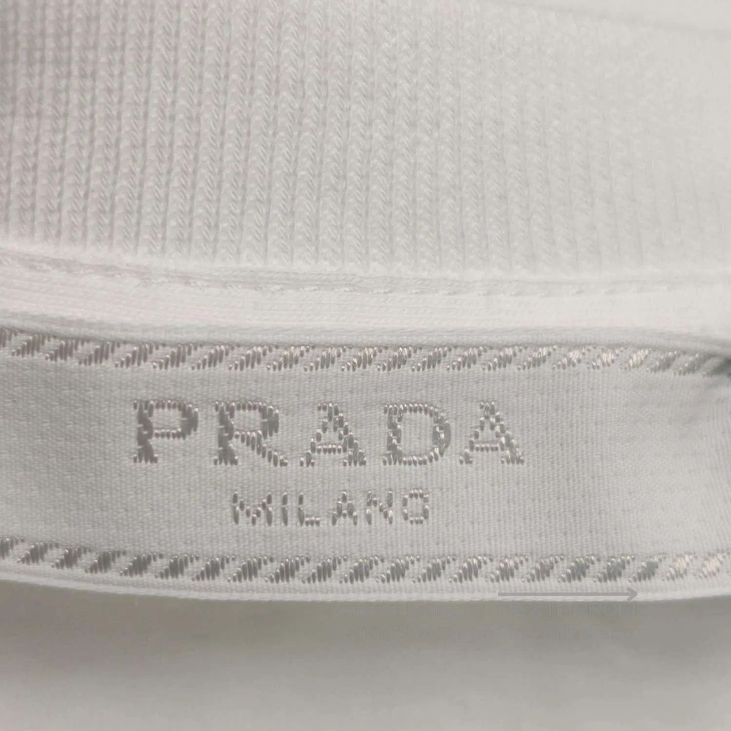 Prada Prada M Size Cotton Solid Crew Neck T. Size US M / EU 48-50 / 2 - 2 Thumbnail
