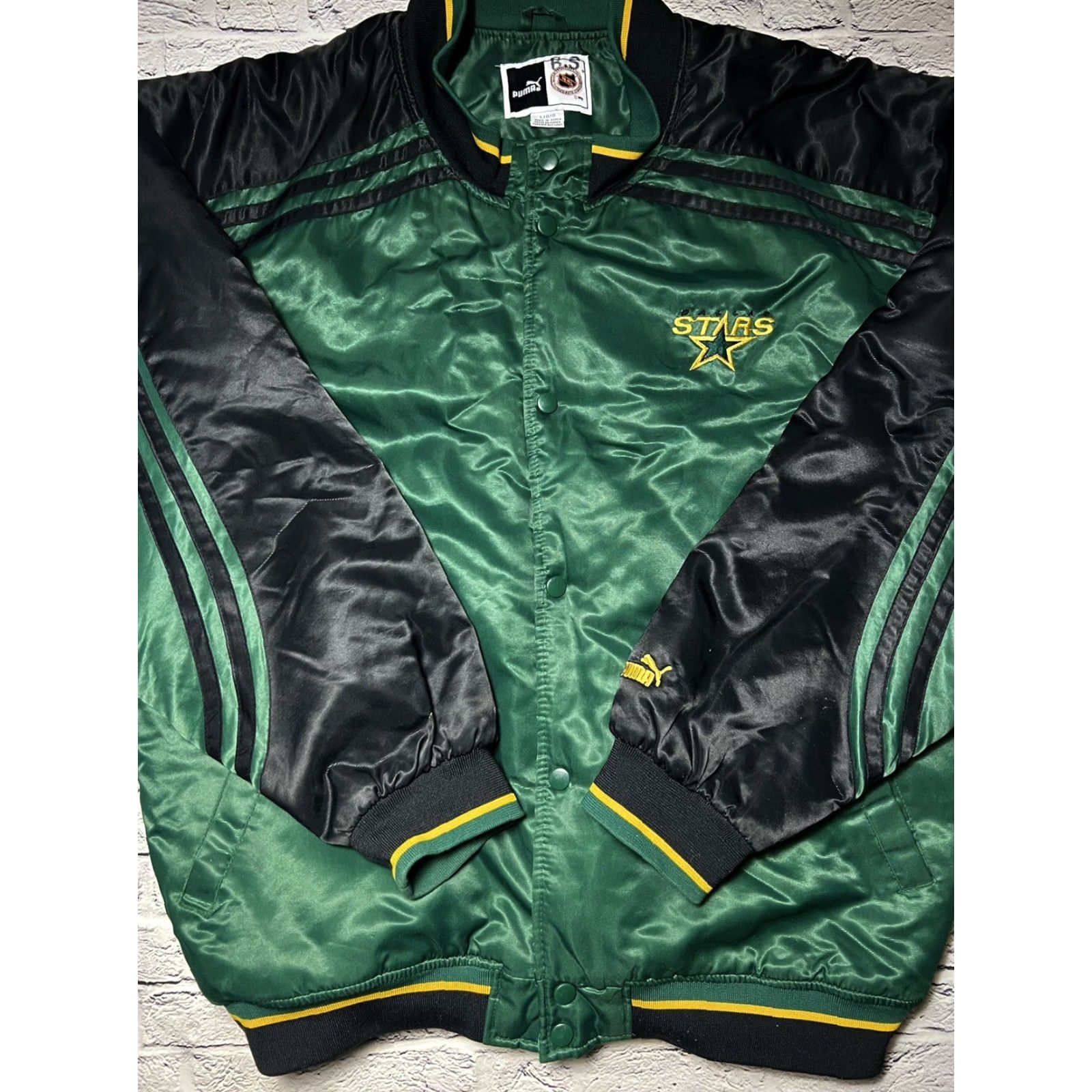Puma VINTAGE Puma Dallas Stars Satin Snap Down Jacket NHL Large Green Men Jacket Snap Size US L / EU 52-54 / 3 - 3 Thumbnail