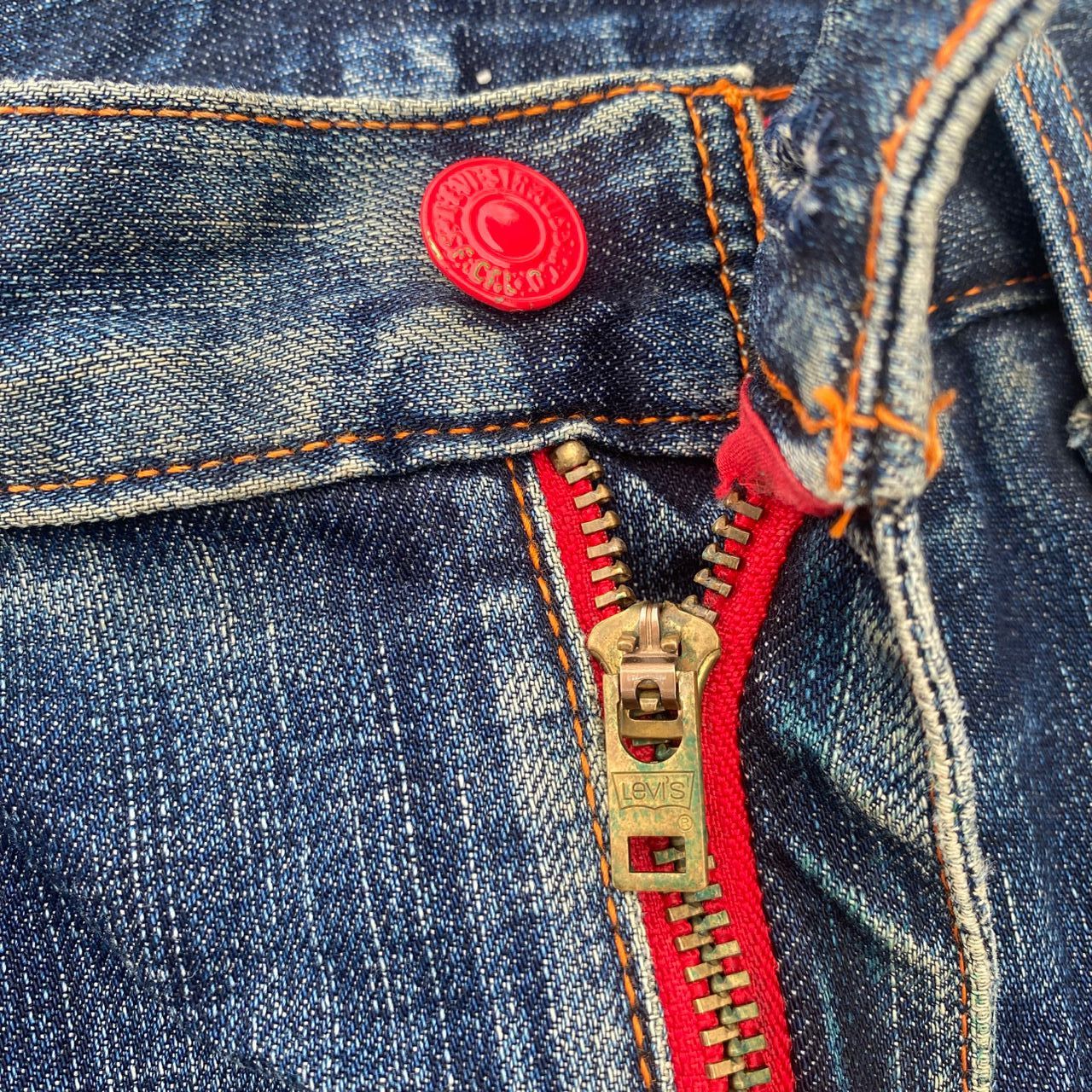 Levi's Vintage Levis 505 Packable Distressed Denim Size US 32 / EU 48 - 14 Thumbnail