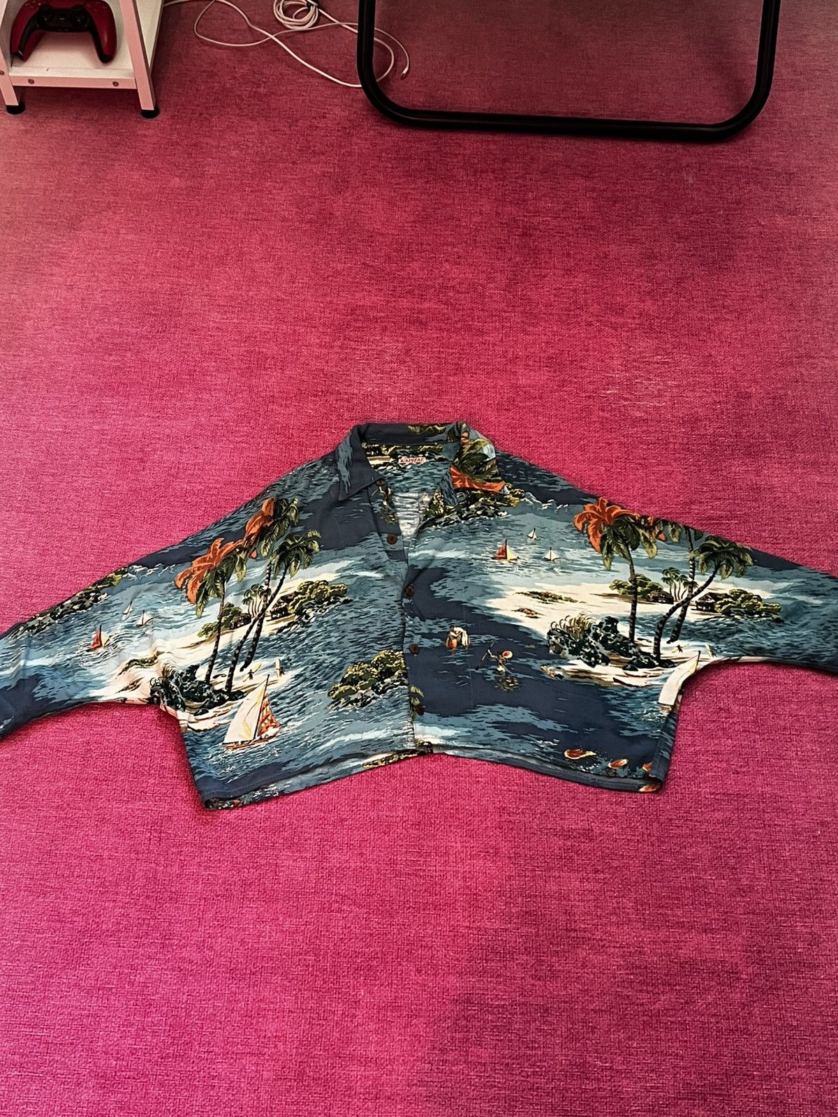 Kamehameha Cropped Button Up