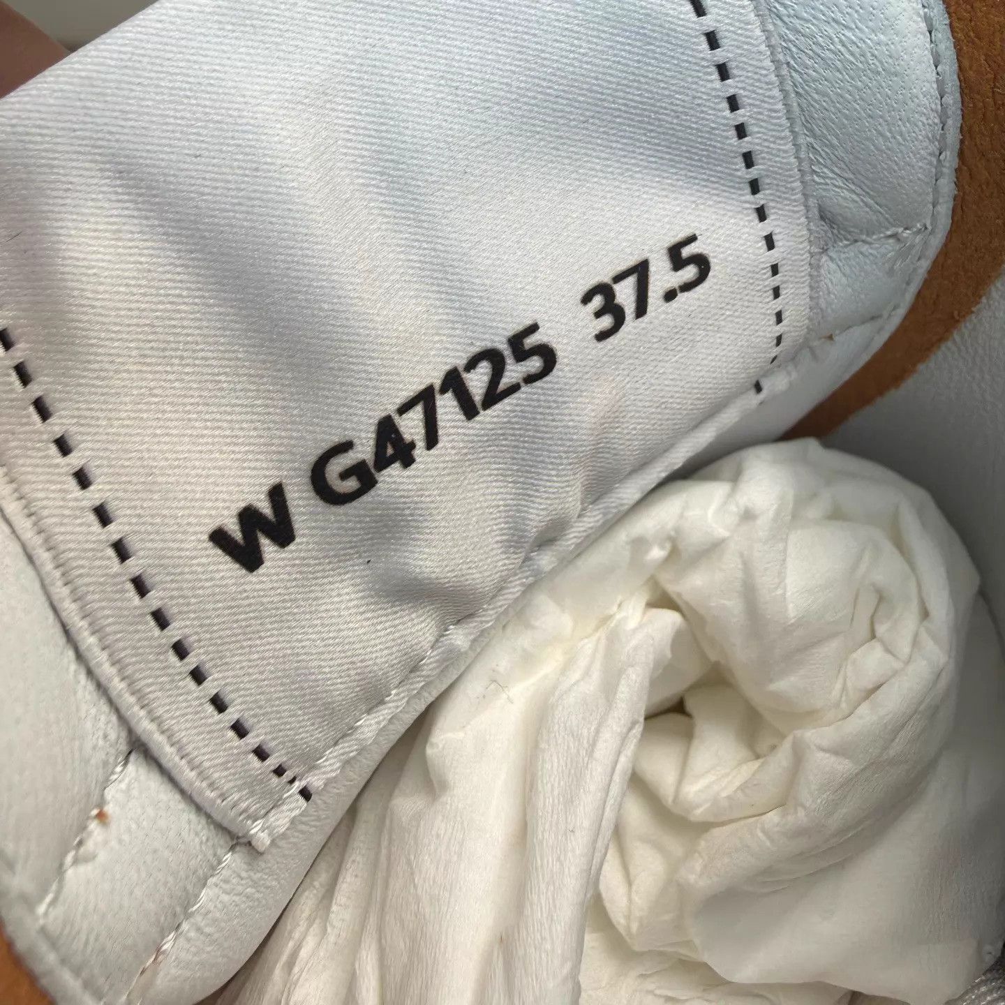 Chanel CHANEL 26P White/Yellow CB Deerfield 37.5 New Box Size US 7 / IT 37 - 8 Thumbnail