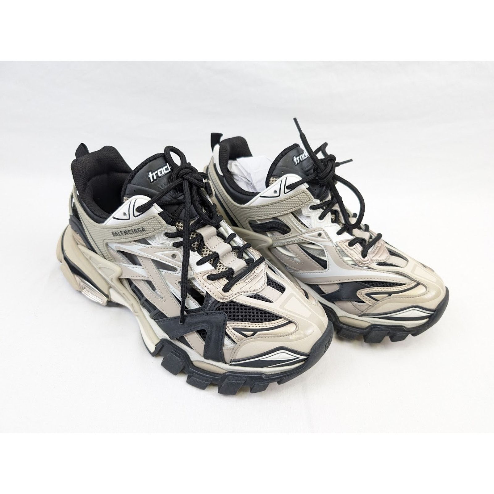 Balenciaga o1rshd1 Rubber Track.2 Open Low-Top Sneakers in Beige/Black Size US 11 / EU 44 - 17 Thumbnail