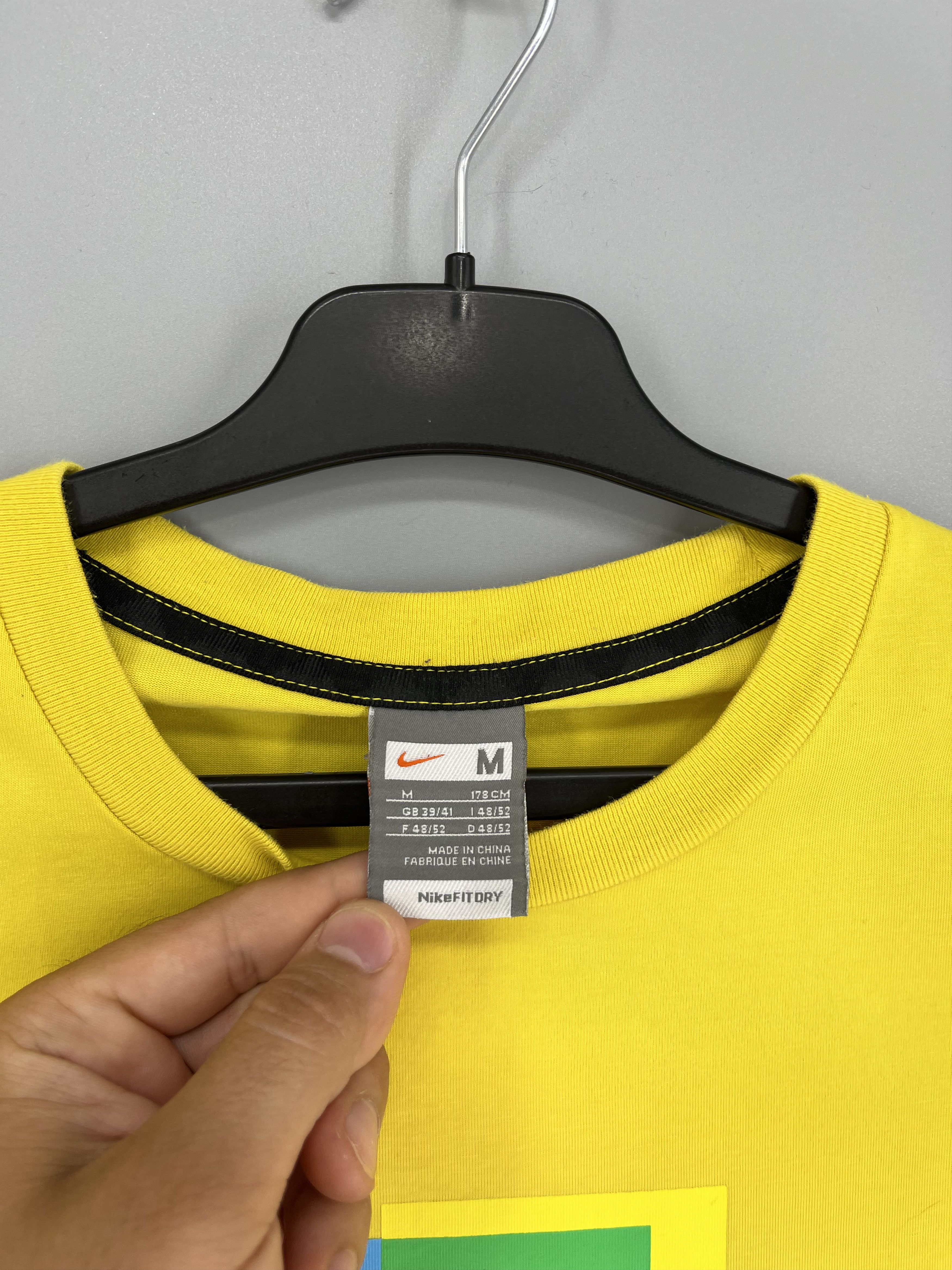 Nike Nike fit International House Of 5 Revolucao De Futebol Tee Size US M / EU 48-50 / 2 - 8 Thumbnail