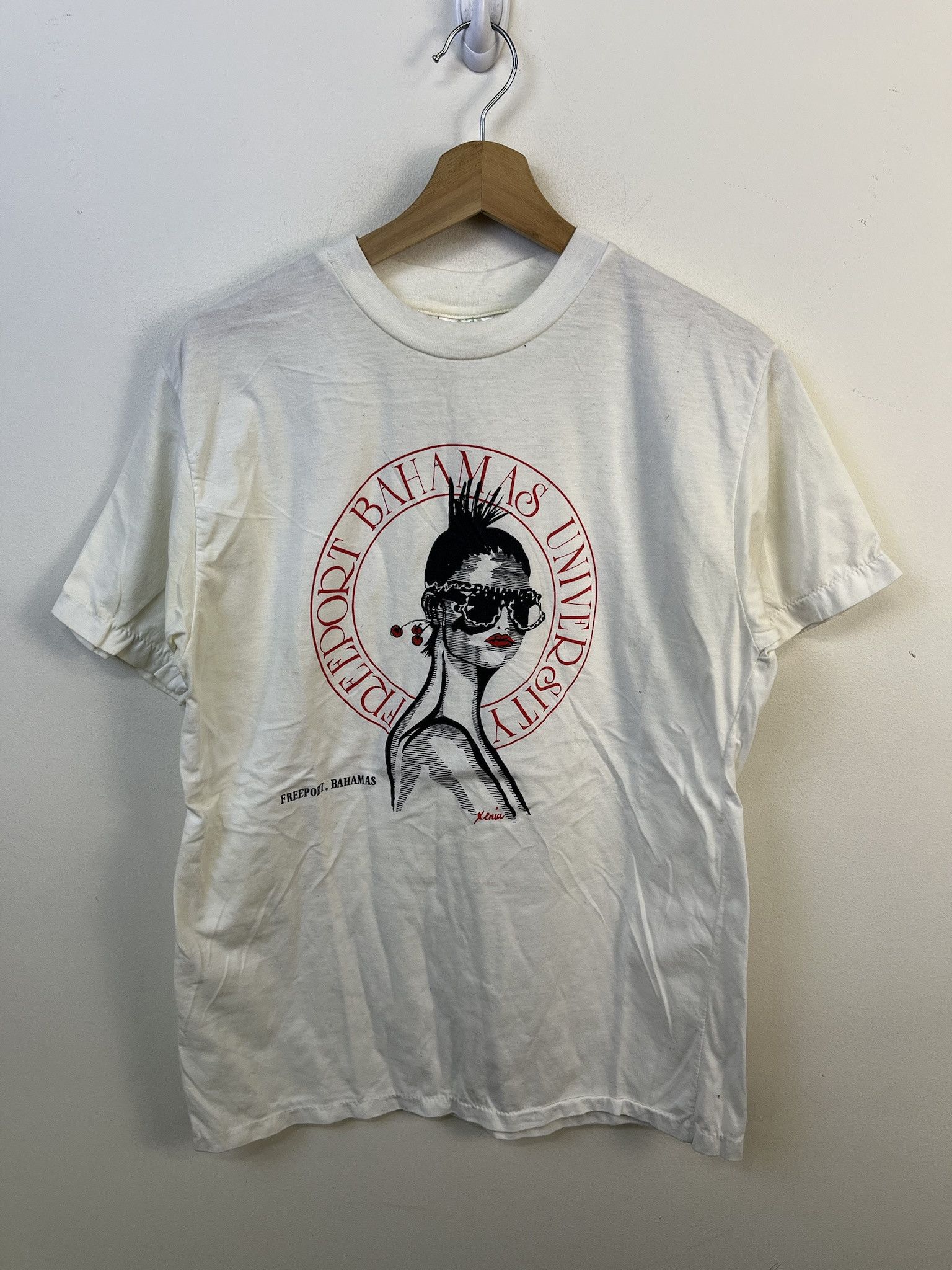 Other Vintage Tee Shirt 1980s Single Stitch Freeport Bahama's University Tee Shirt Size XL Size US XL / EU 56 / 4 - 1 Thumbnail
