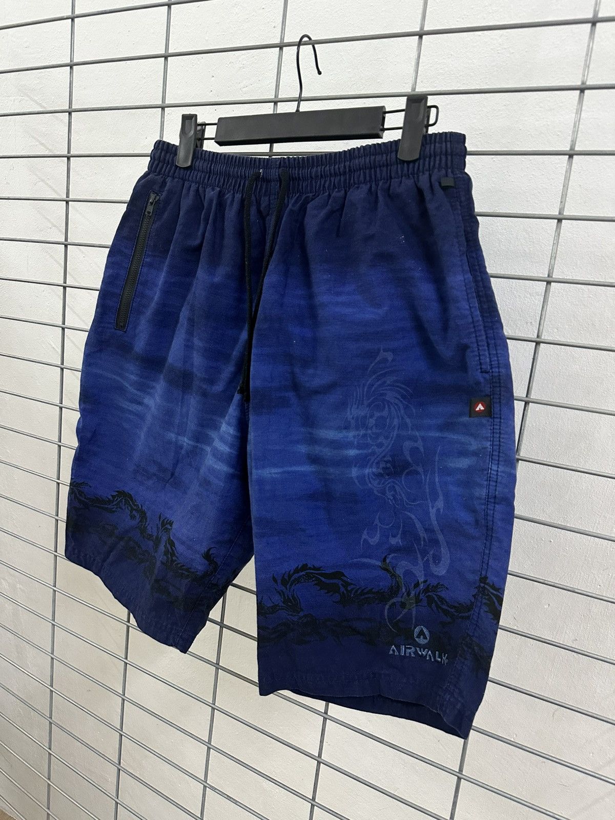 Airwalk Rare Beautiful Vintage Airwalk Dragon Sukajan Style Shorts Size US 32 / EU 48 - 3 Thumbnail