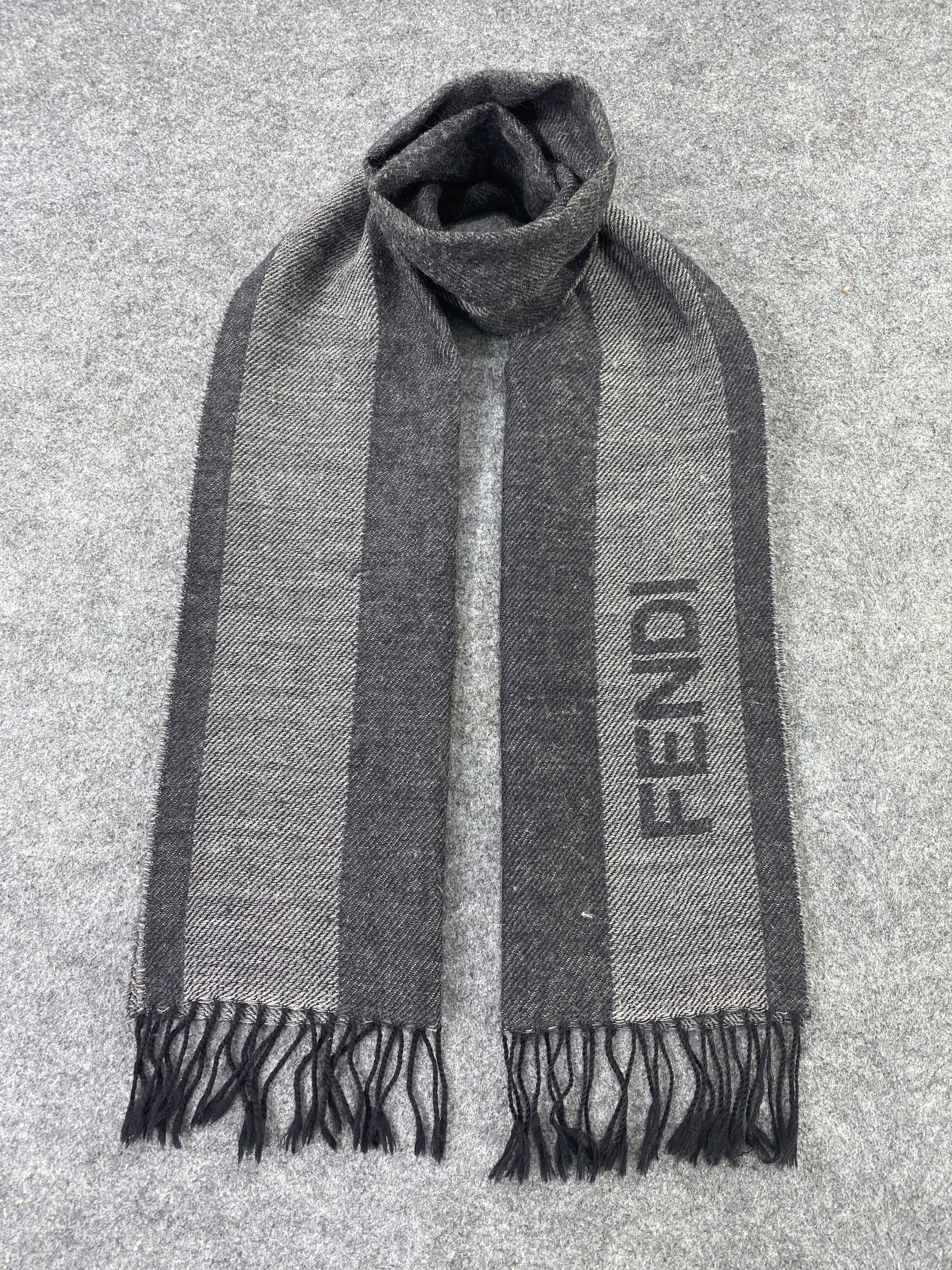 Designer Missing Tag Fendi Scarf/Muffler/Neckwear -T1068 Size ONE SIZE - 1 Thumbnail