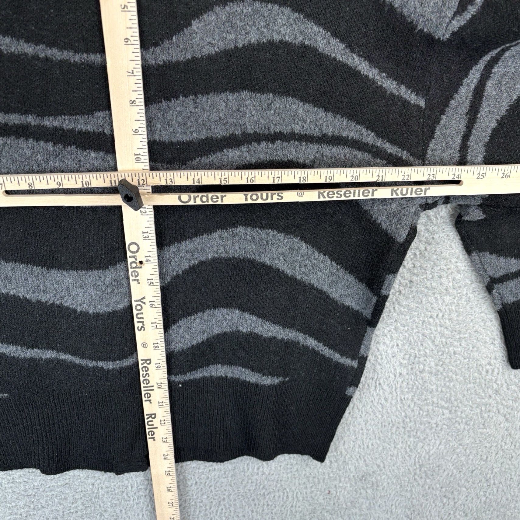 Vintage Wicked Sweater Cardigan Women L Black Gray Zebra Stripe Crew Neck Button Logo Long Sleeve Knit Polyester Cardigan Movie Theme Vintage: No Size L / US 10 / IT 46 - 6 Thumbnail